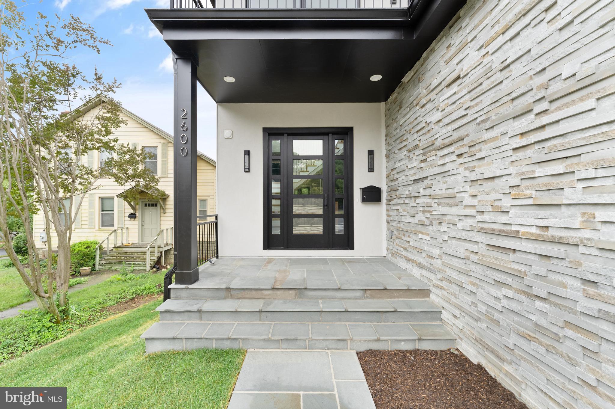 LYON PARK - Residential