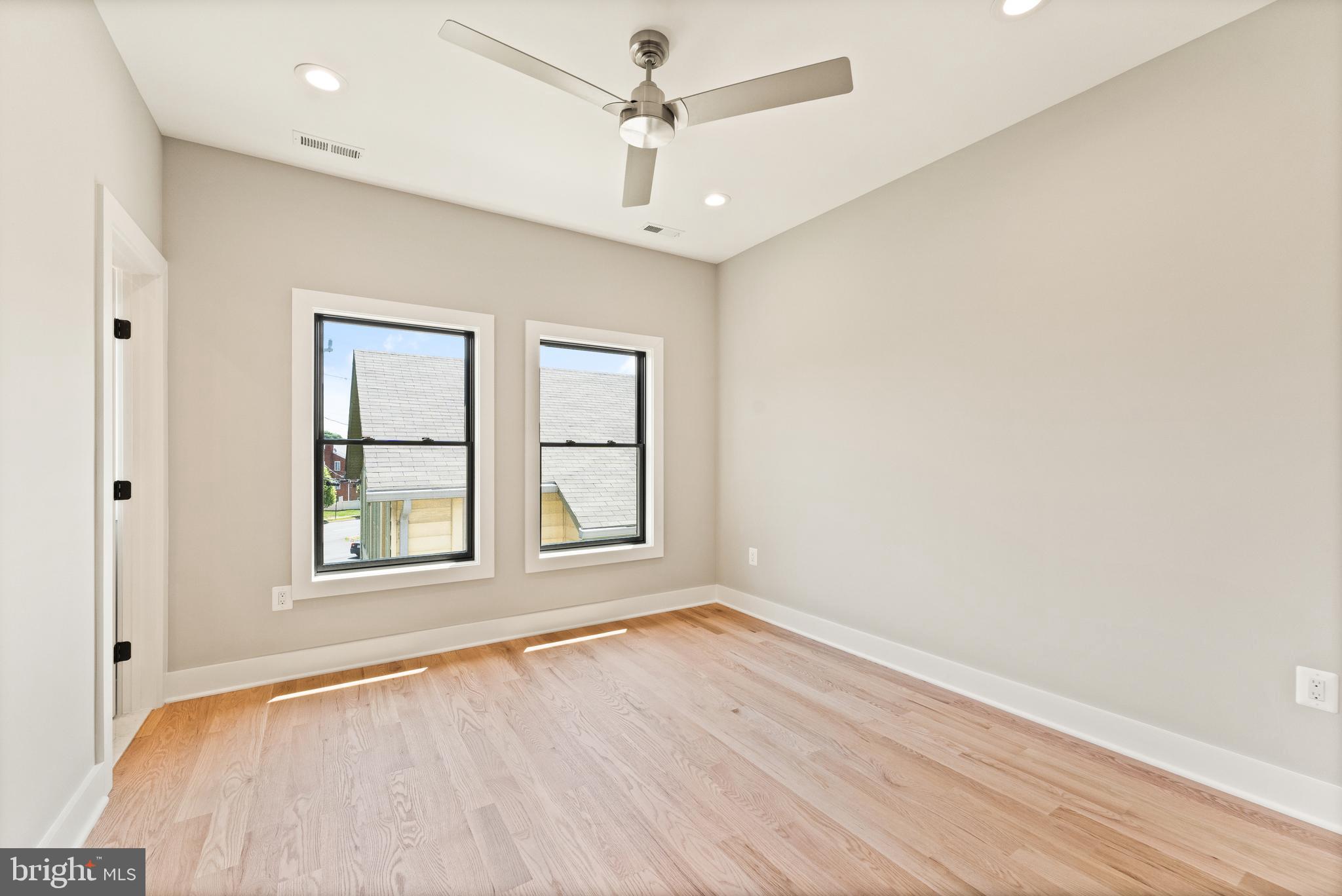 LYON PARK - Residential