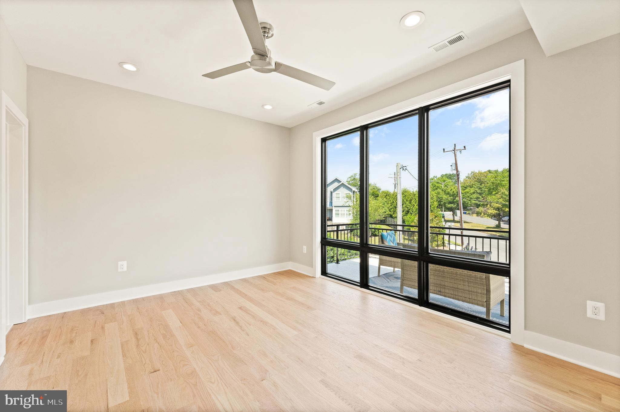 LYON PARK - Residential