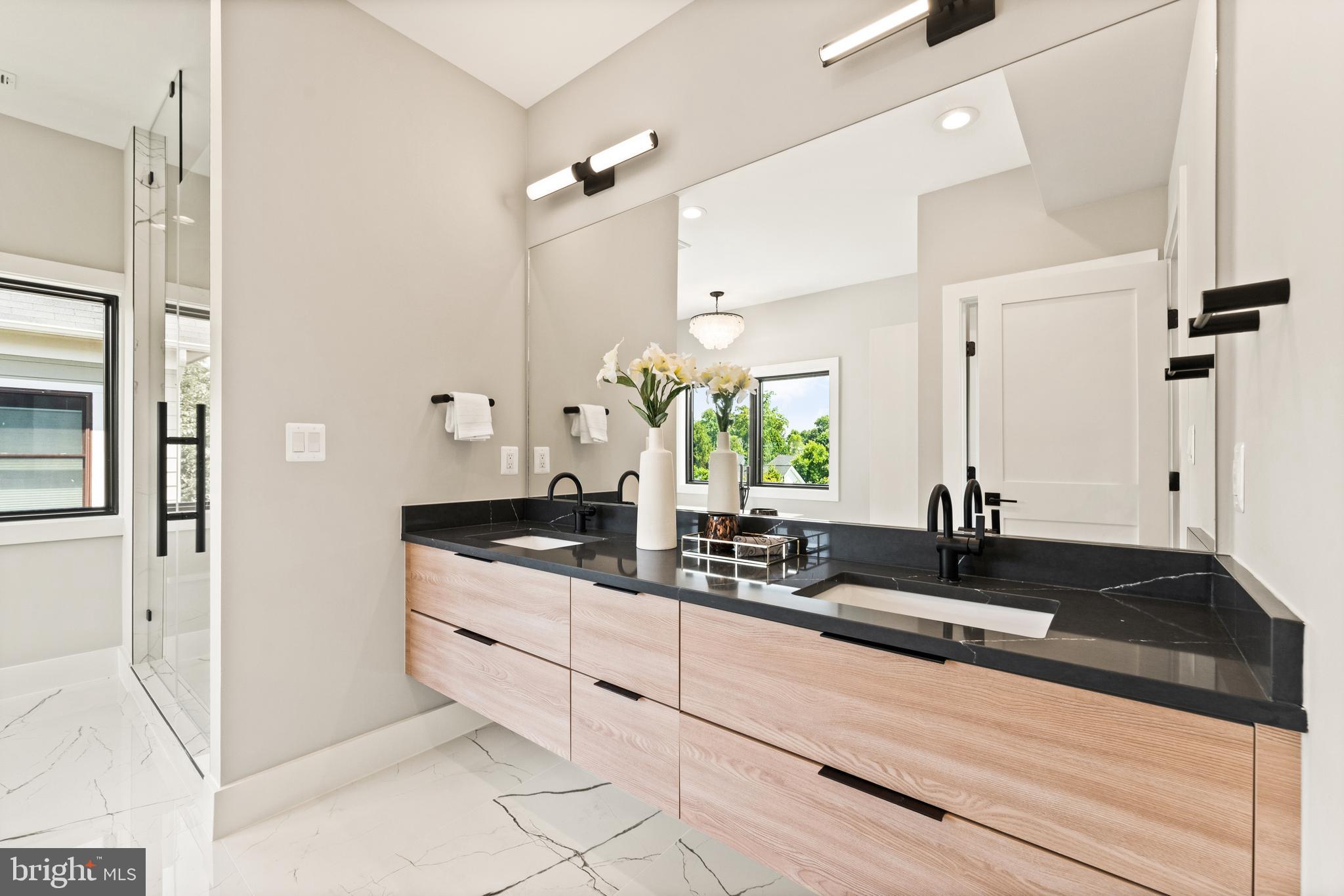 LYON PARK - Residential