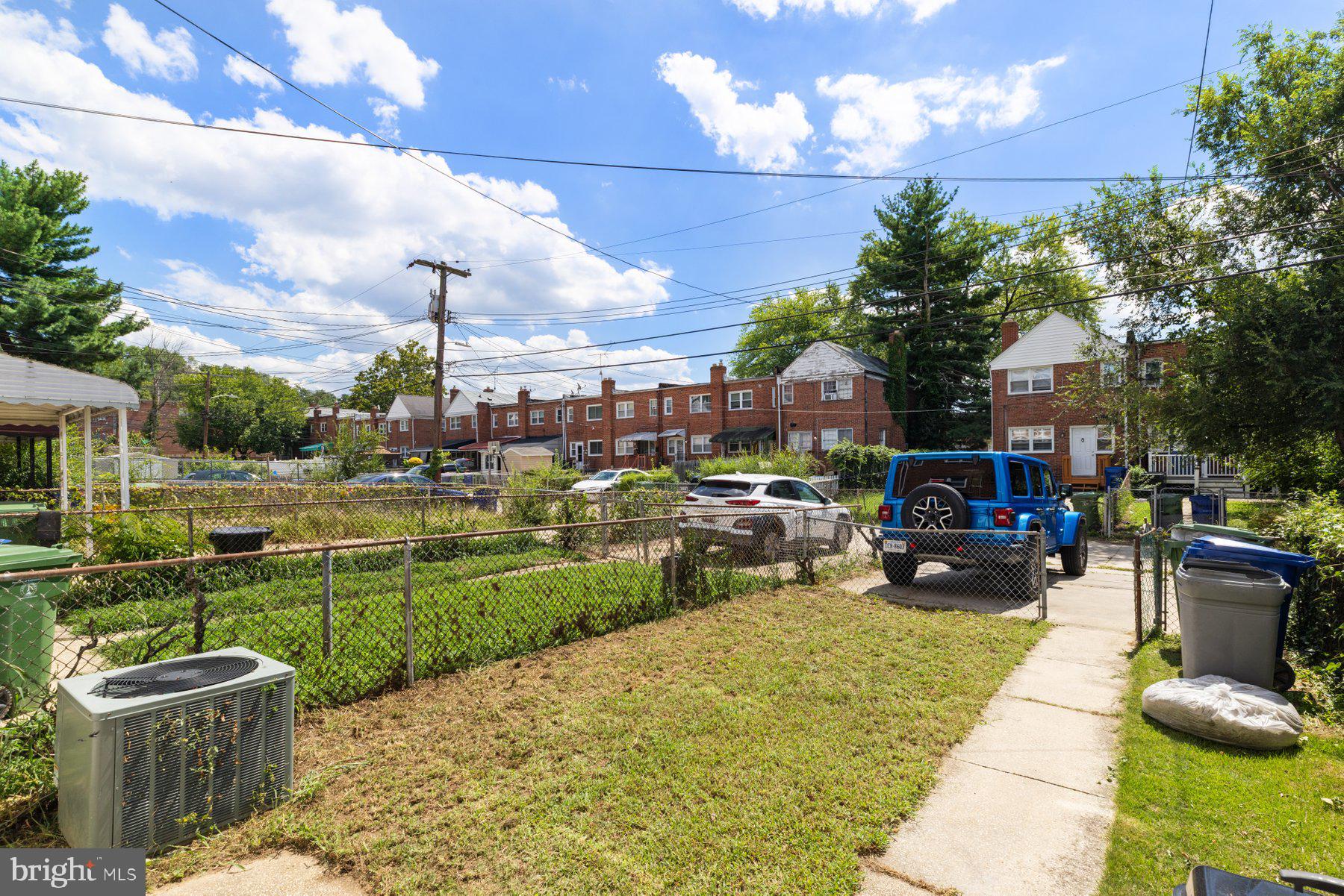 PARKSIDE - Residential