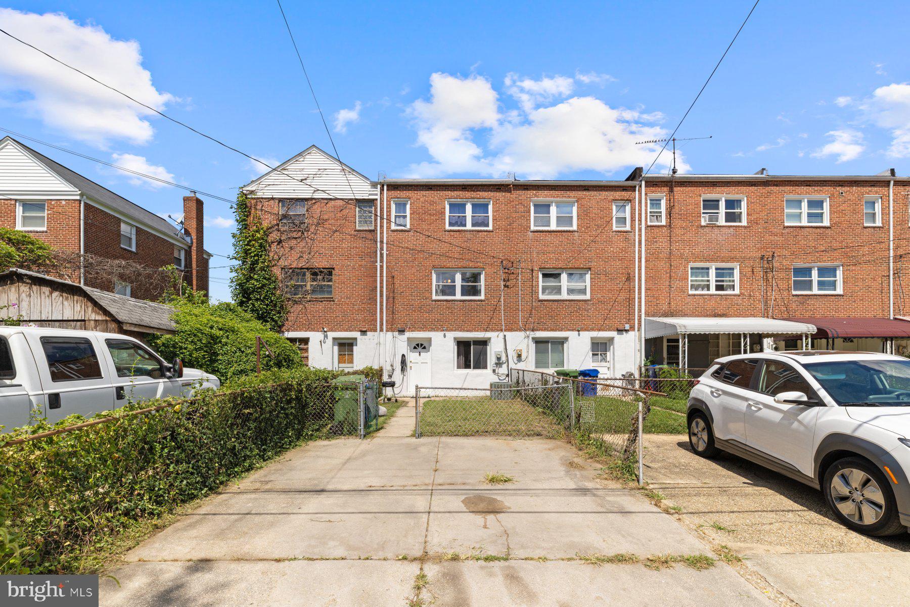 PARKSIDE - Residential