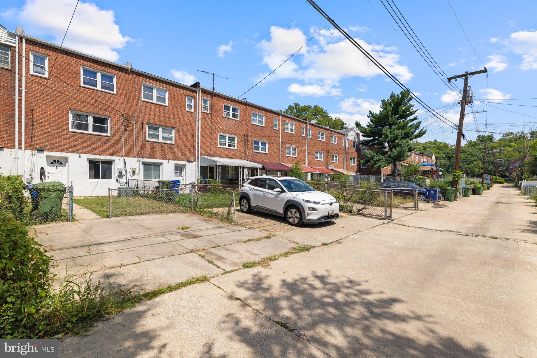 PARKSIDE - Residential