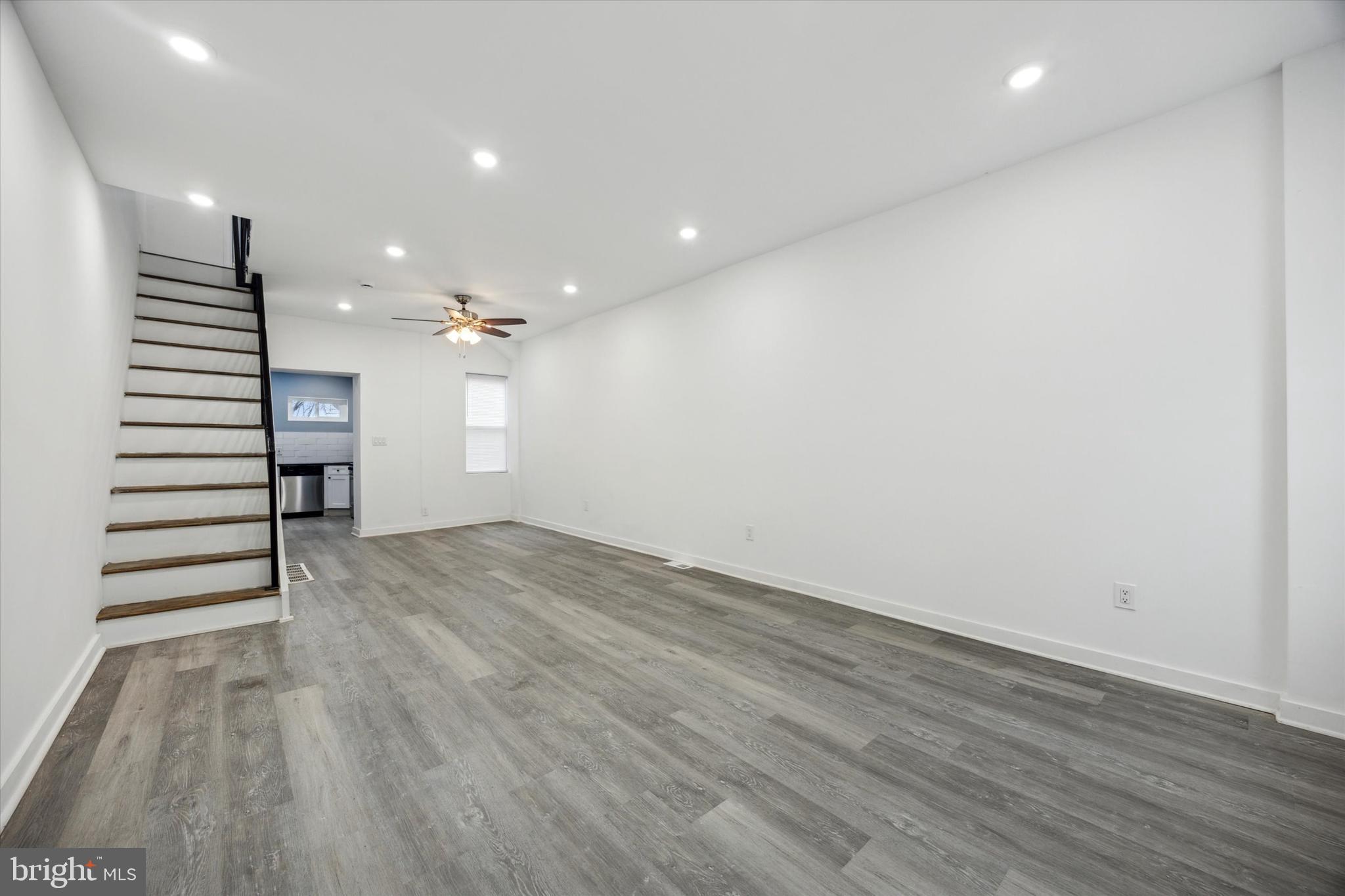 PORT RICHMOND - Residential