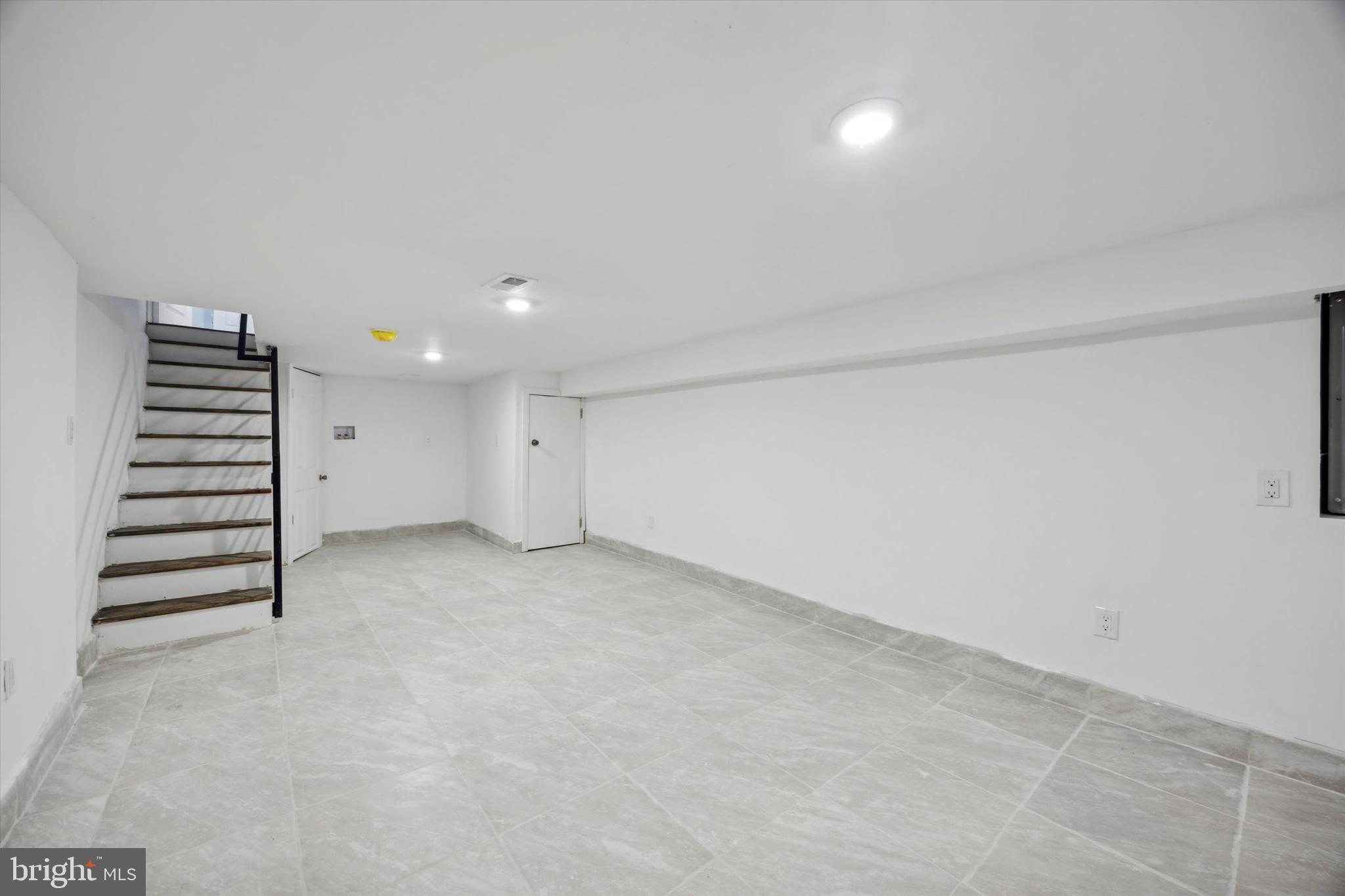 PORT RICHMOND - Residential