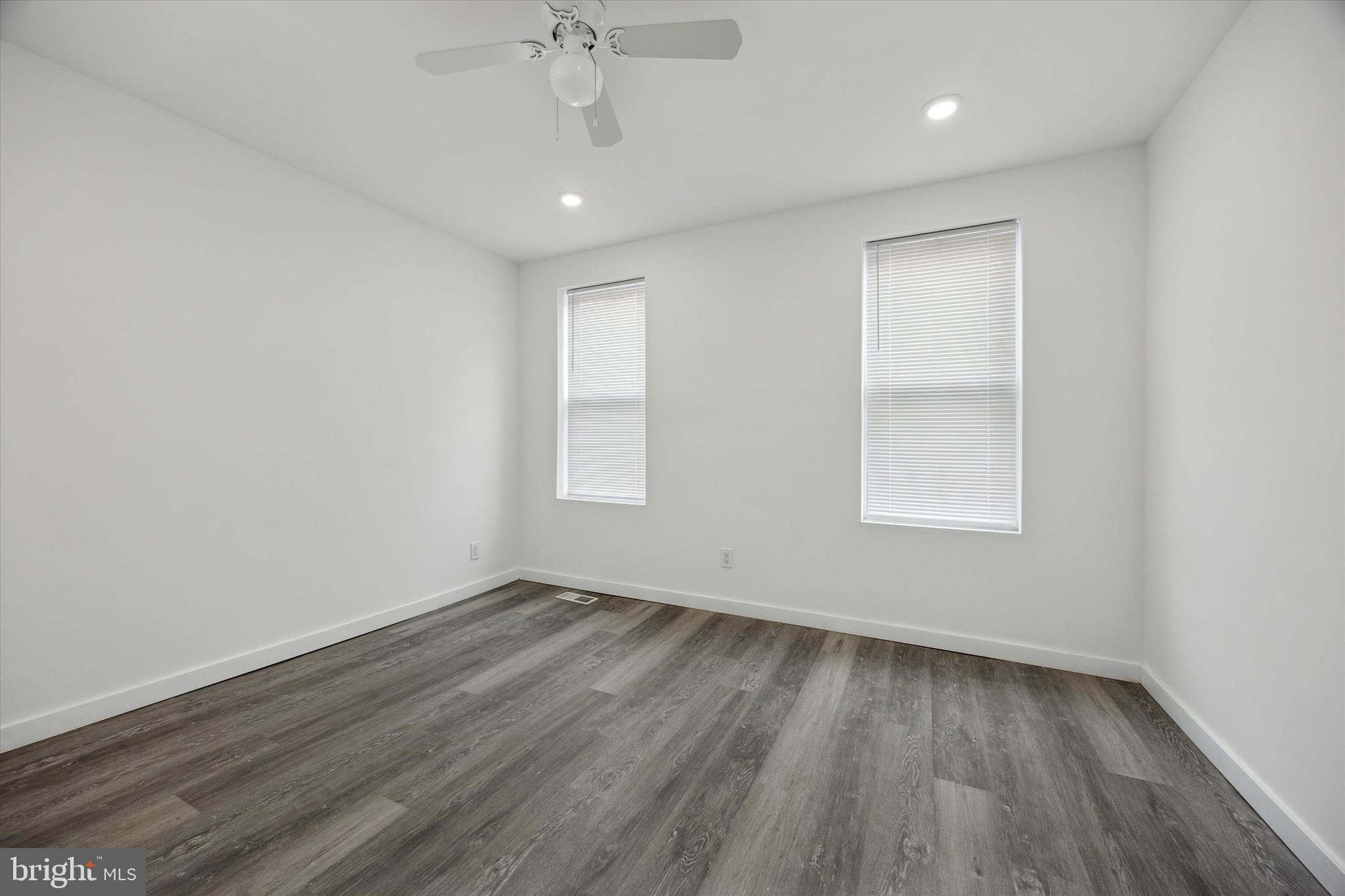 PORT RICHMOND - Residential