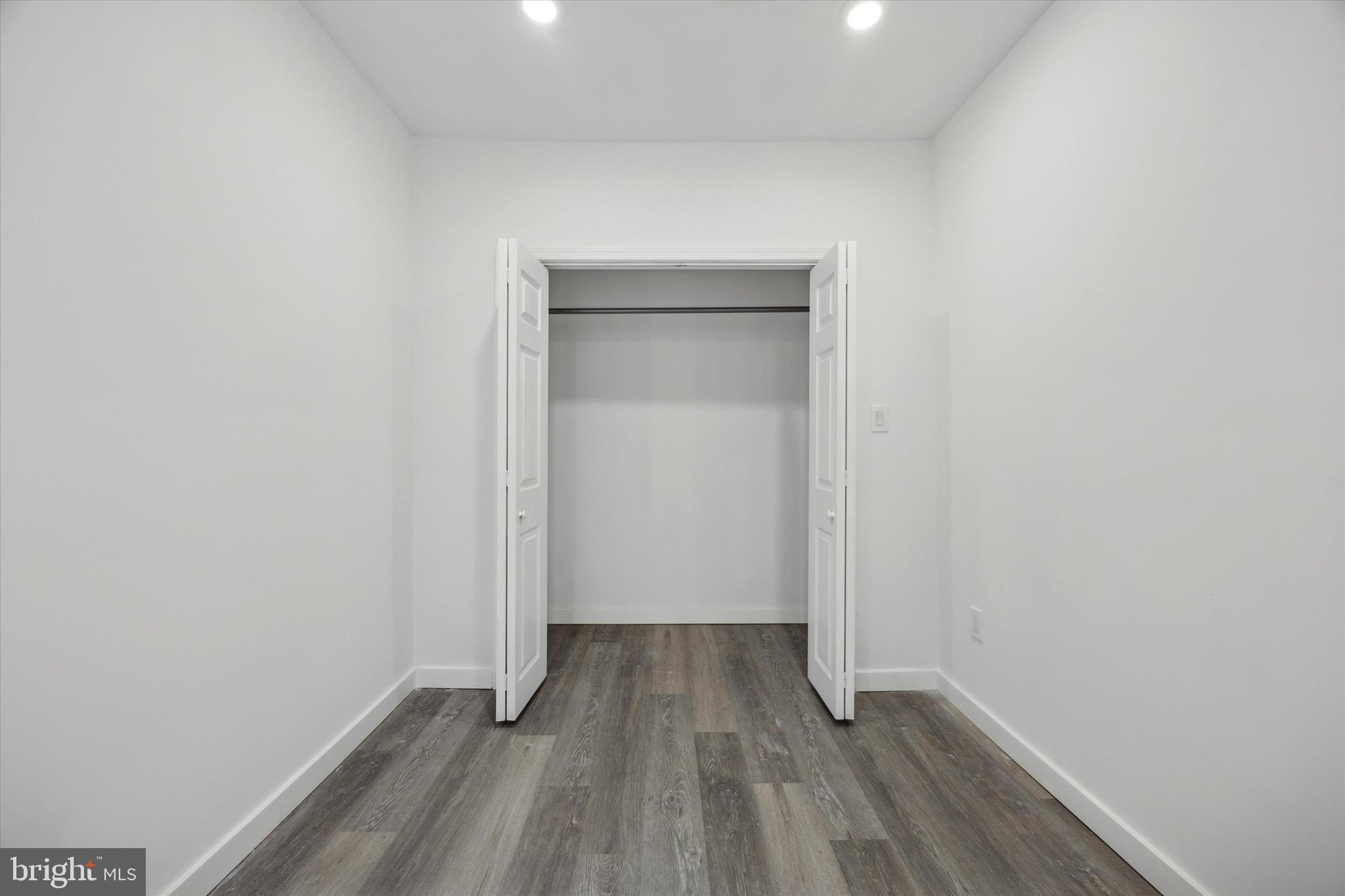 PORT RICHMOND - Residential