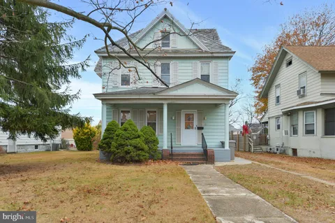 564 Beacon Avenue, Paulsboro, NJ 08066 - MLS#: NJGL2050710