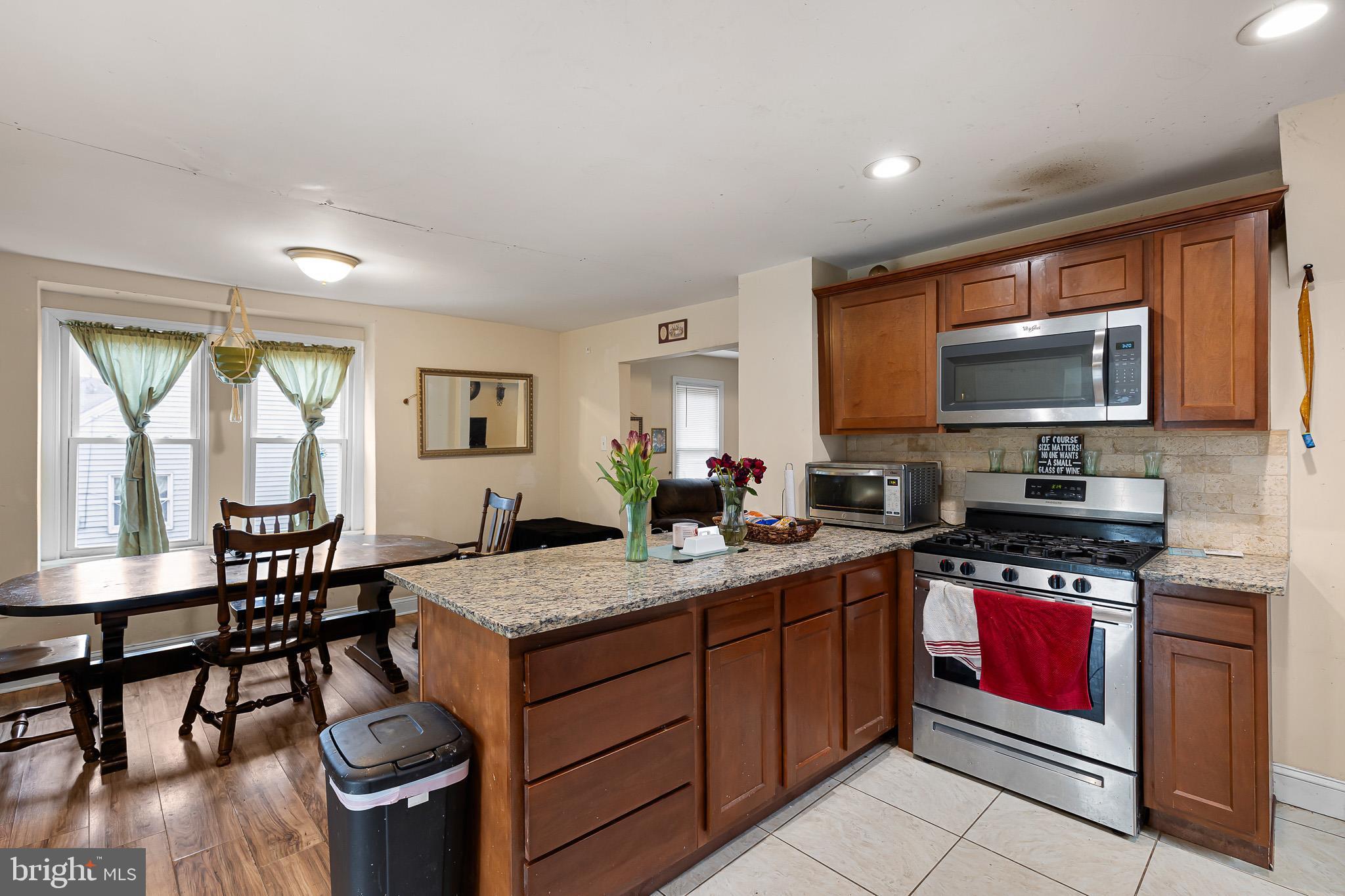 CRANSTON HEIGHTS - Residential