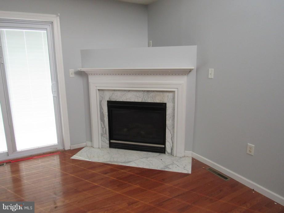 SUMMIT HILLS - Residential