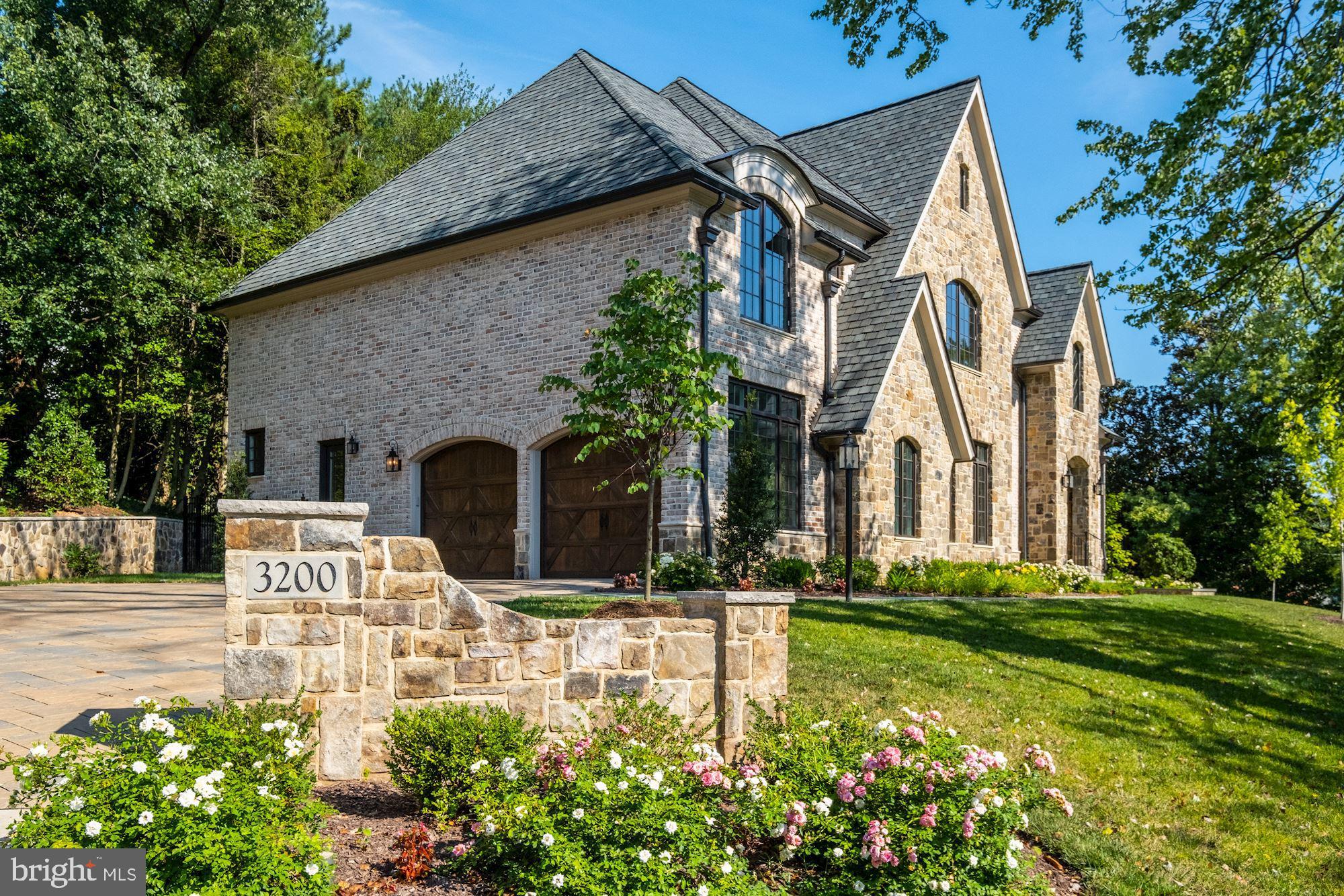 COUNTRY CLUB HILLS - Residential