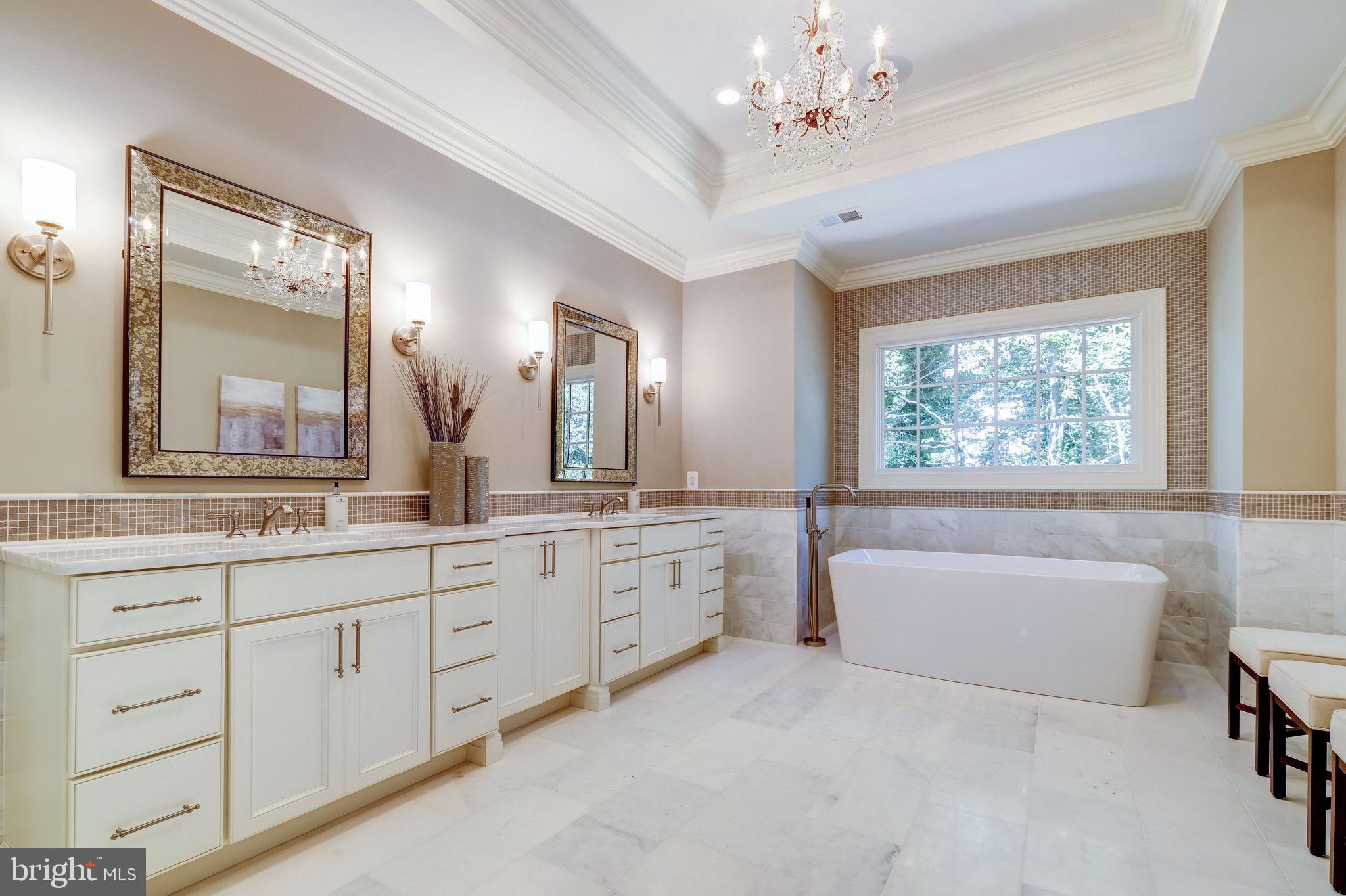 COUNTRY CLUB HILLS - Residential