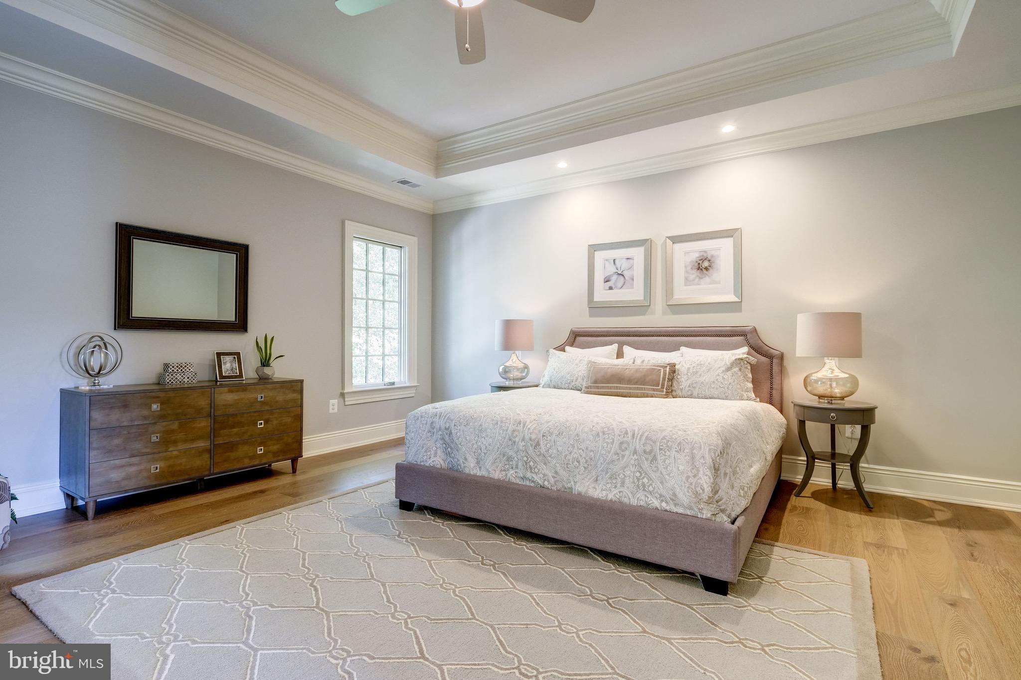 COUNTRY CLUB HILLS - Residential