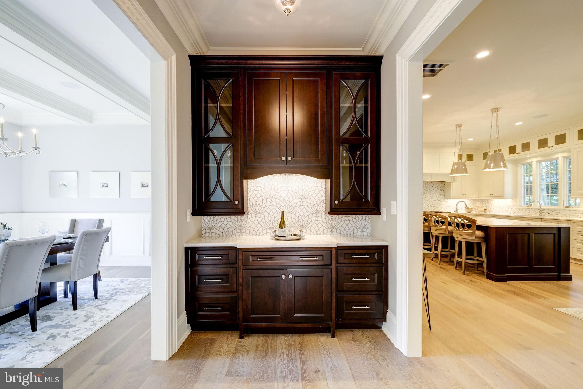 COUNTRY CLUB HILLS - Residential