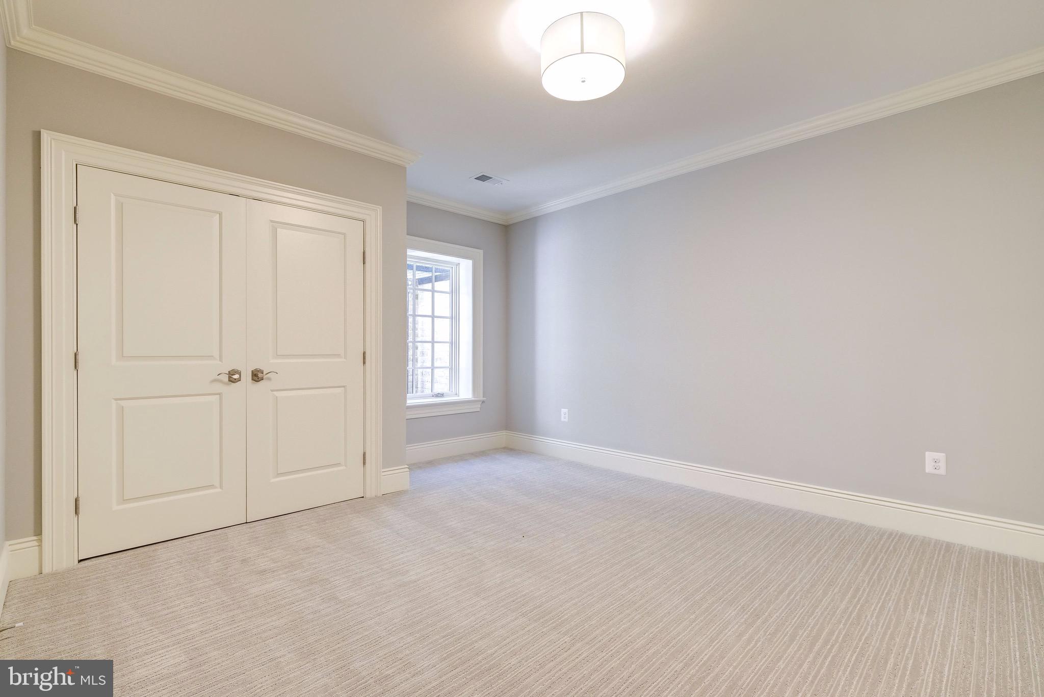 COUNTRY CLUB HILLS - Residential