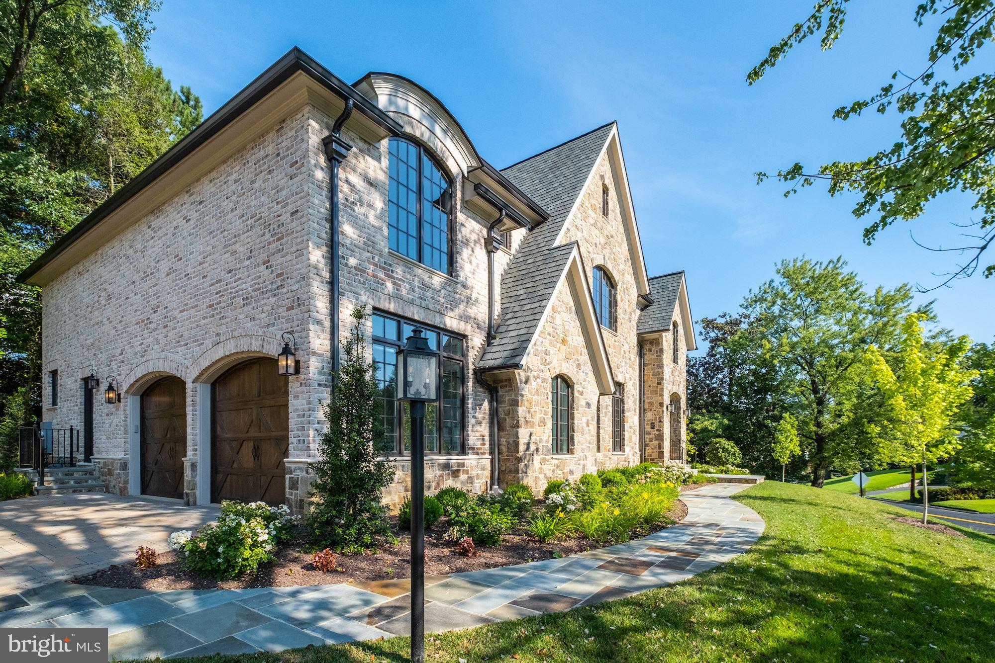 COUNTRY CLUB HILLS - Residential