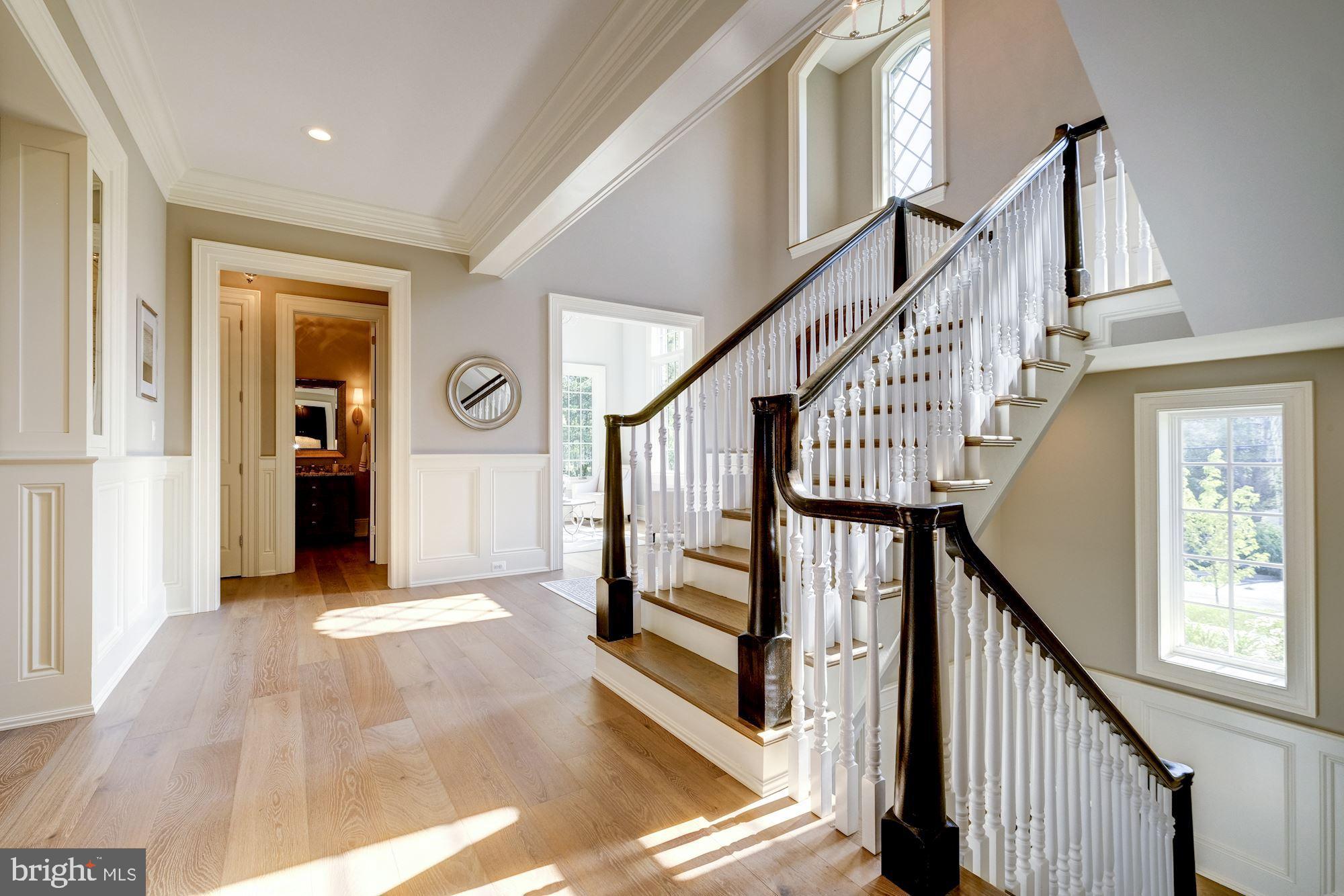 COUNTRY CLUB HILLS - Residential