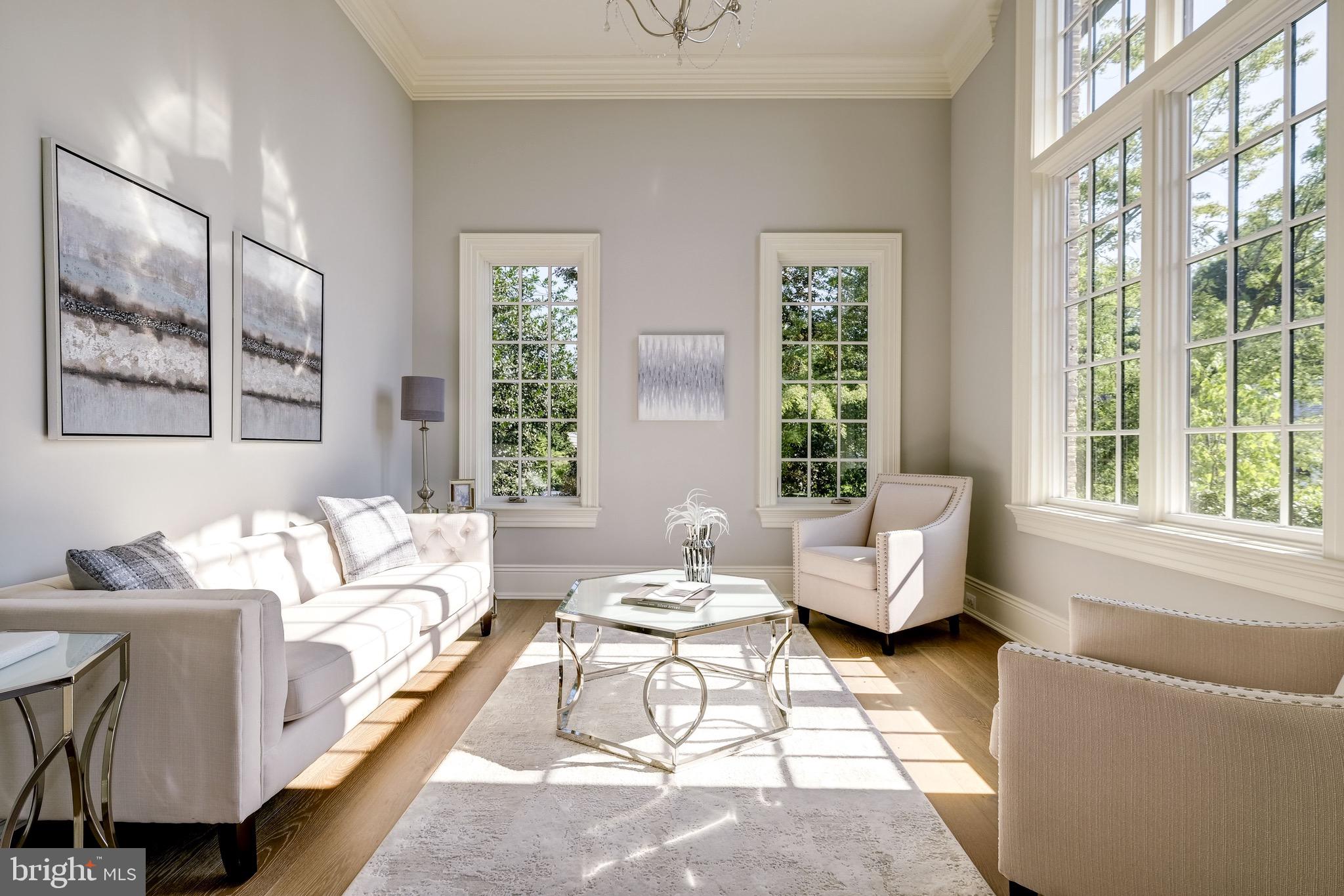 COUNTRY CLUB HILLS - Residential