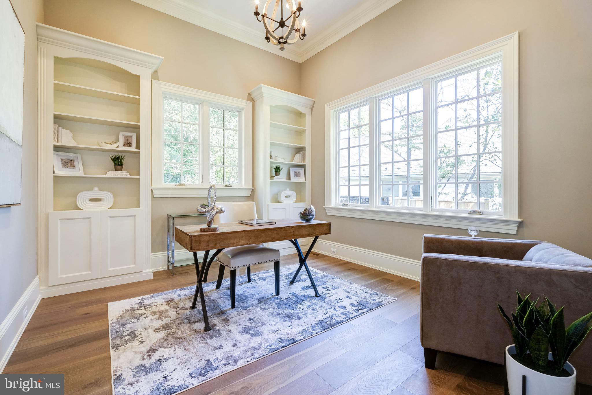 COUNTRY CLUB HILLS - Residential