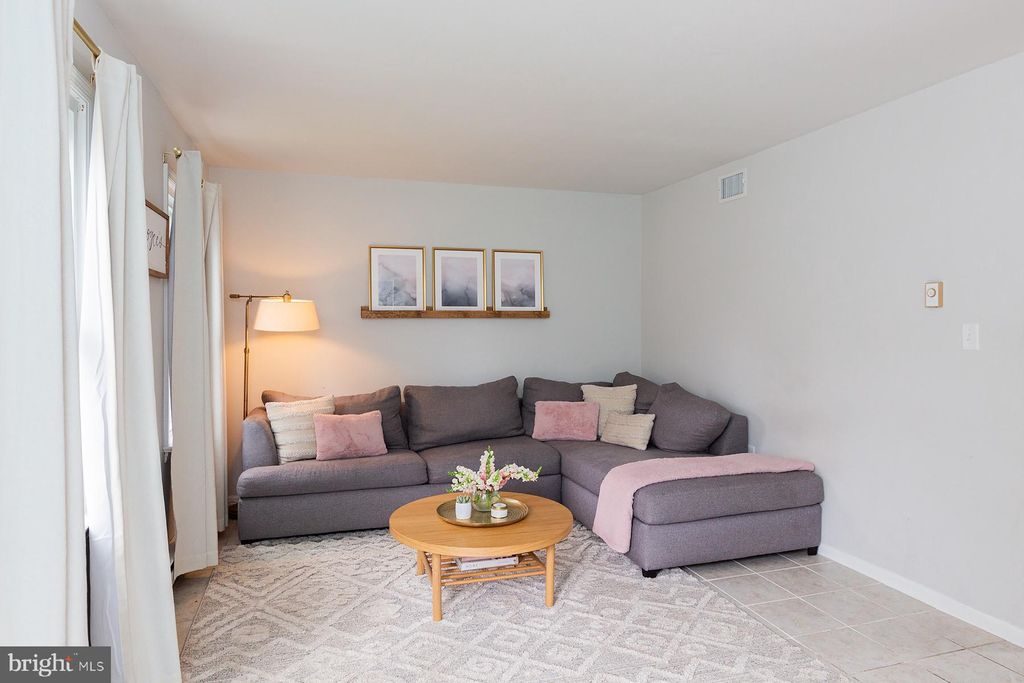 Photo of 1612 Chadwick Circle, Lancaster, PA 17603 (MLS # PALA2049442)