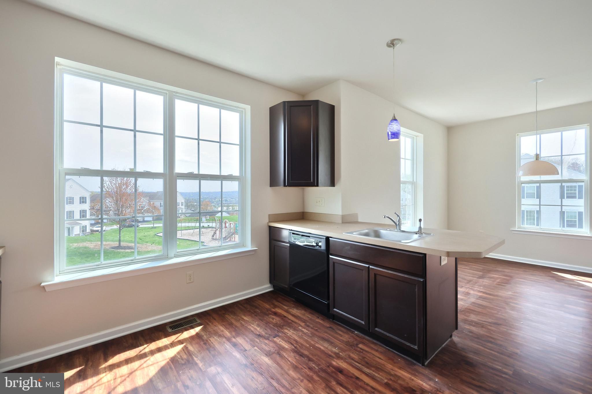 WOODCREST HILLS - Residential