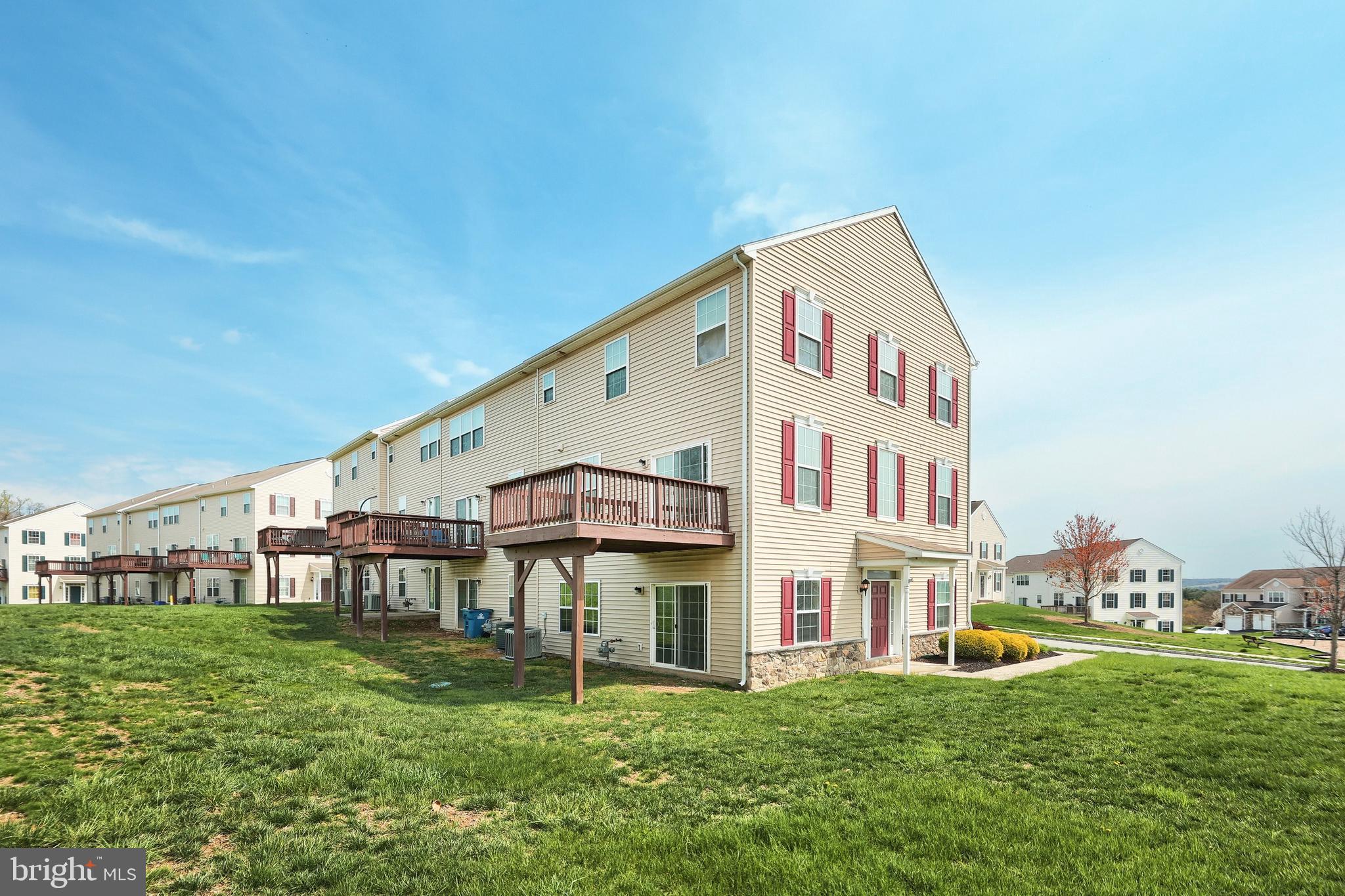 WOODCREST HILLS - Residential