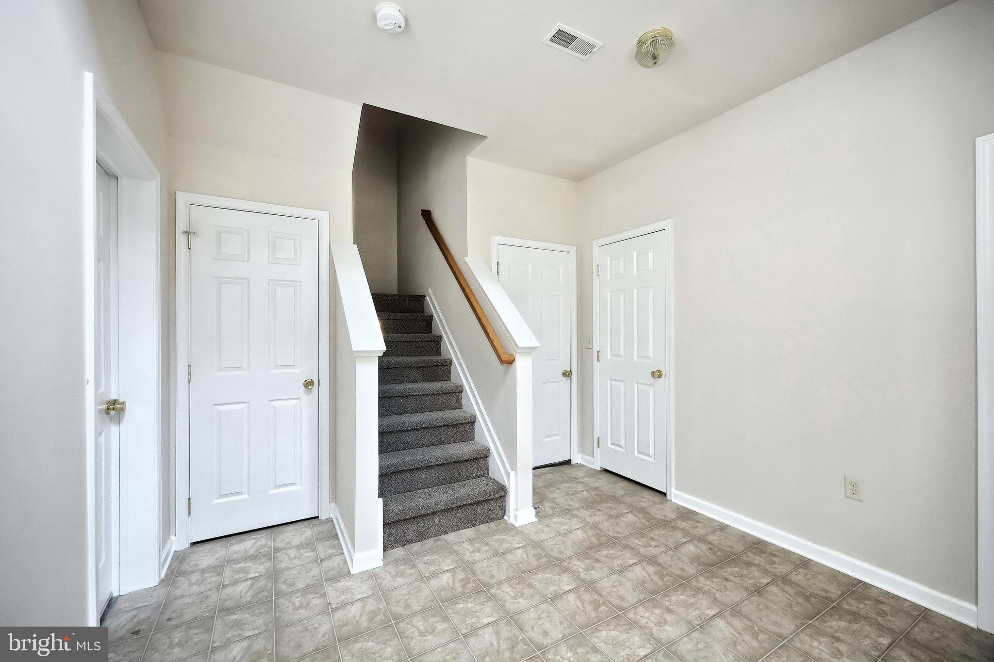 WOODCREST HILLS - Residential