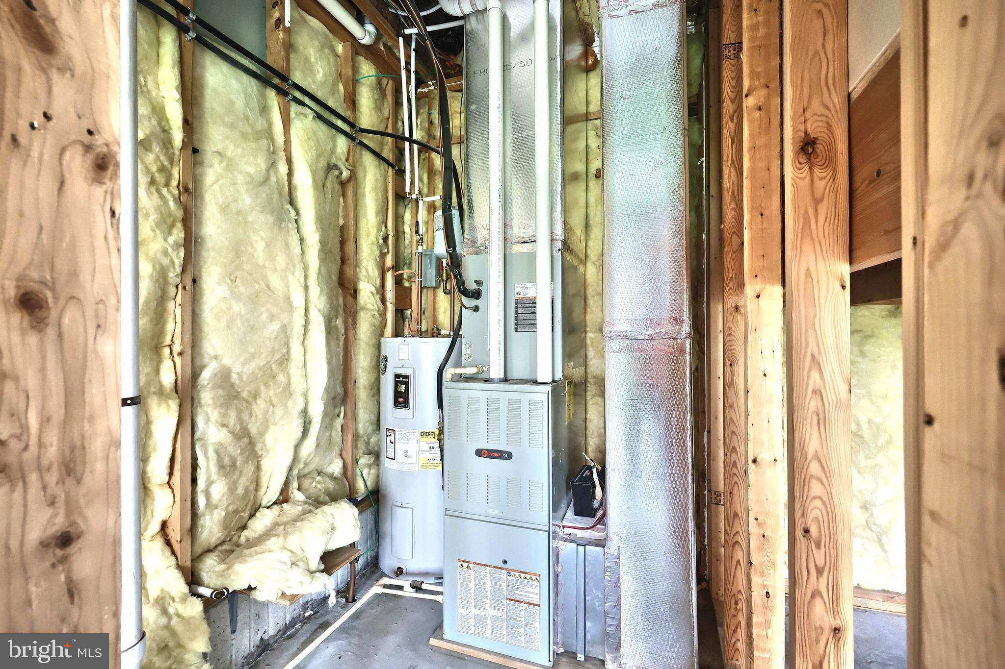 WOODCREST HILLS - Residential