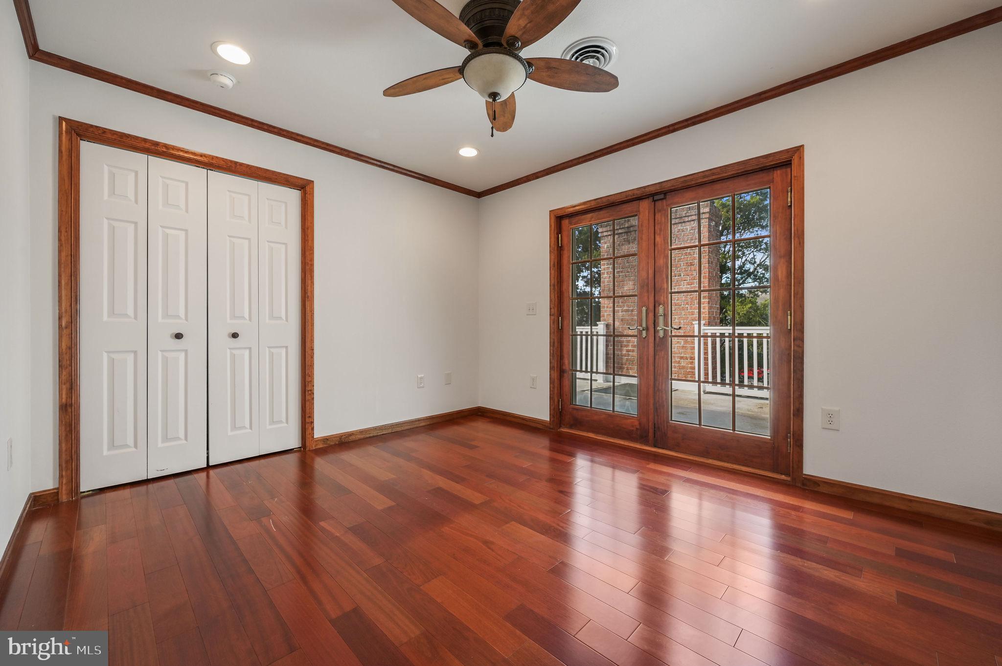 CEDAR CREEK - Residential