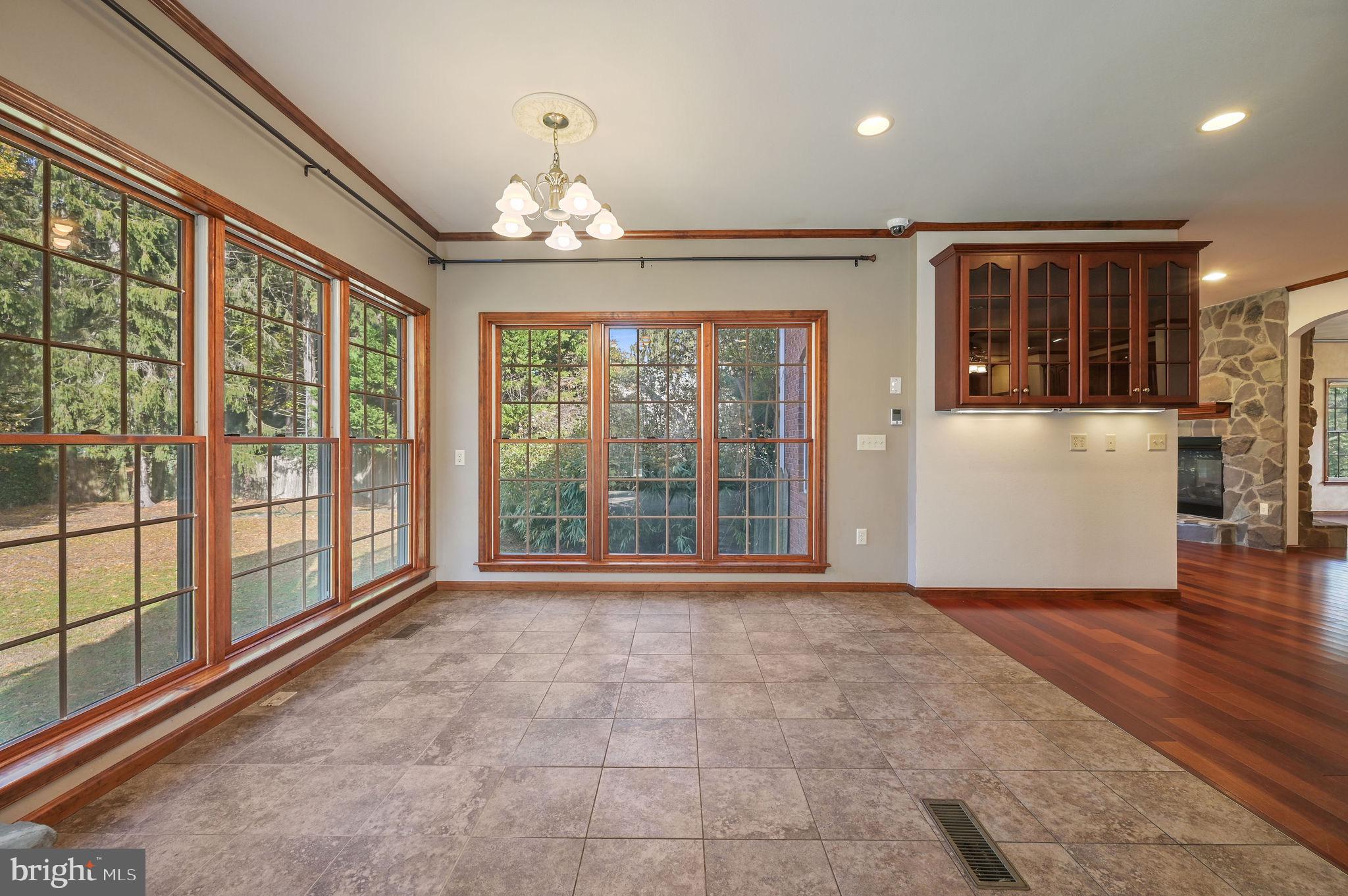 CEDAR CREEK - Residential