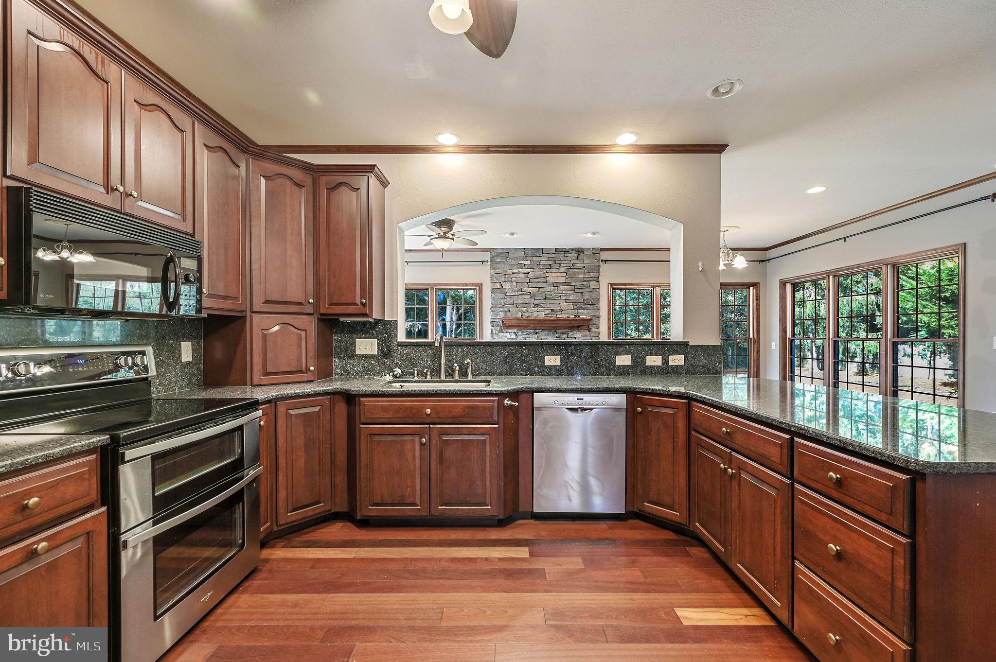 CEDAR CREEK - Residential