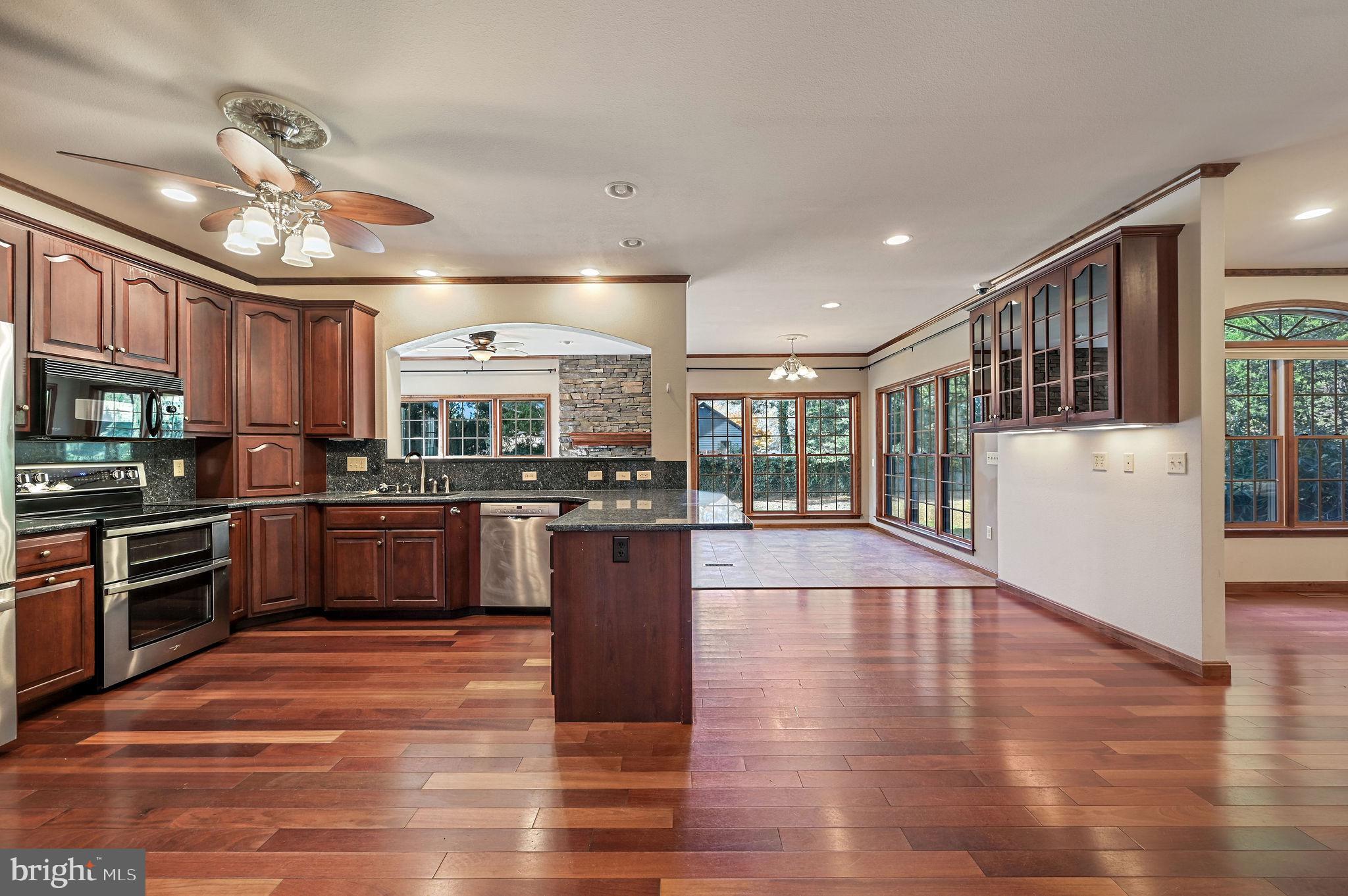 CEDAR CREEK - Residential