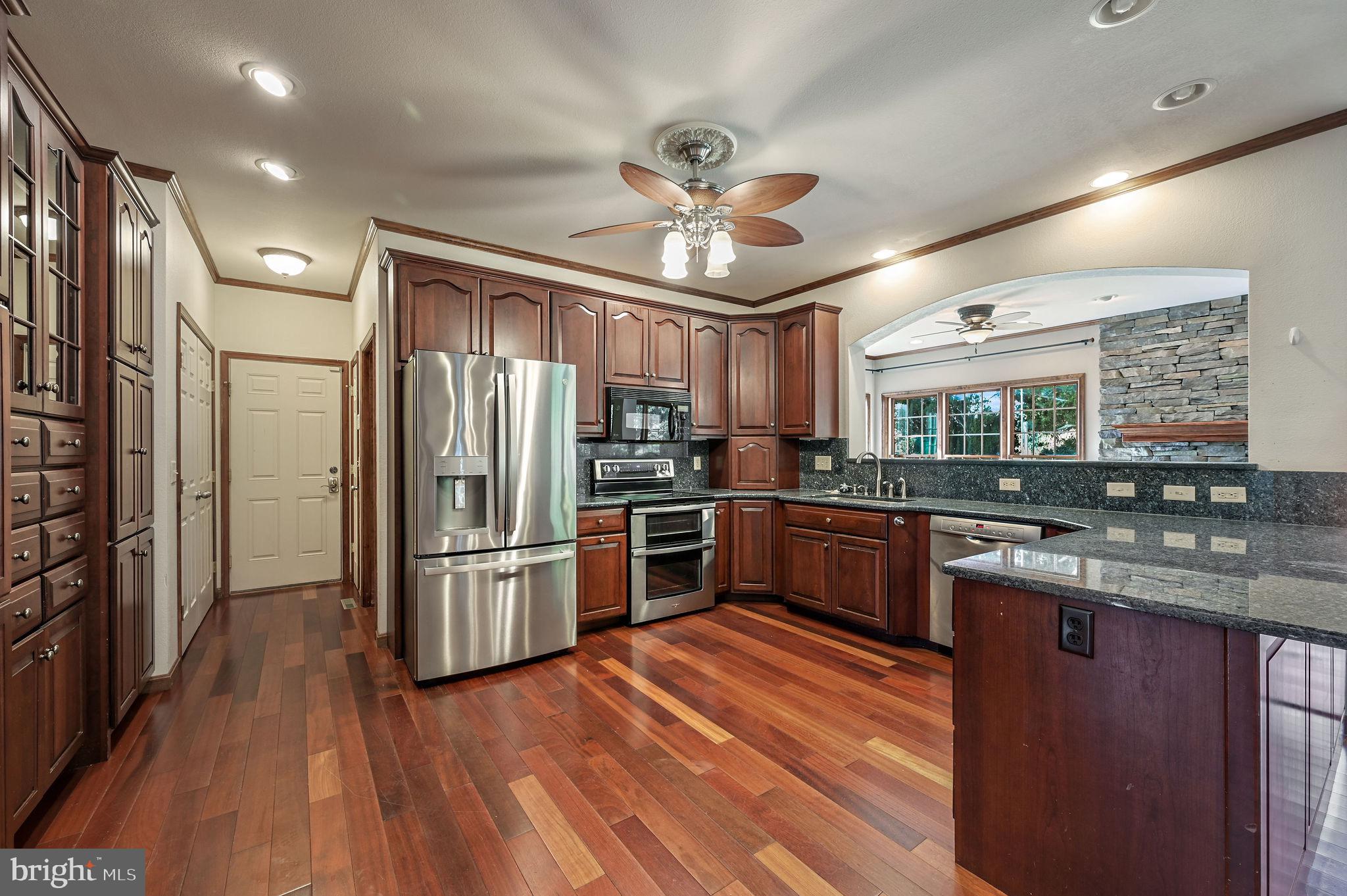 CEDAR CREEK - Residential