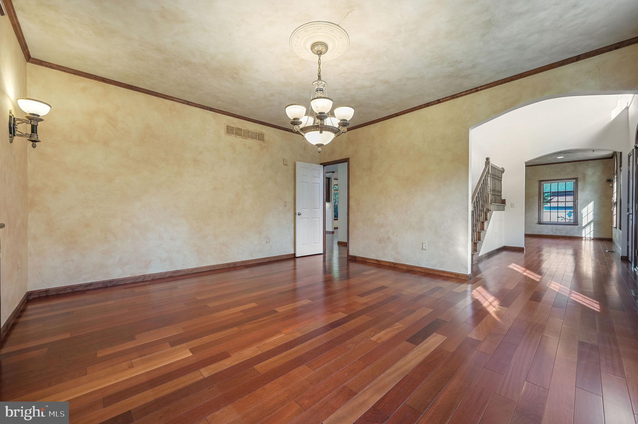 CEDAR CREEK - Residential