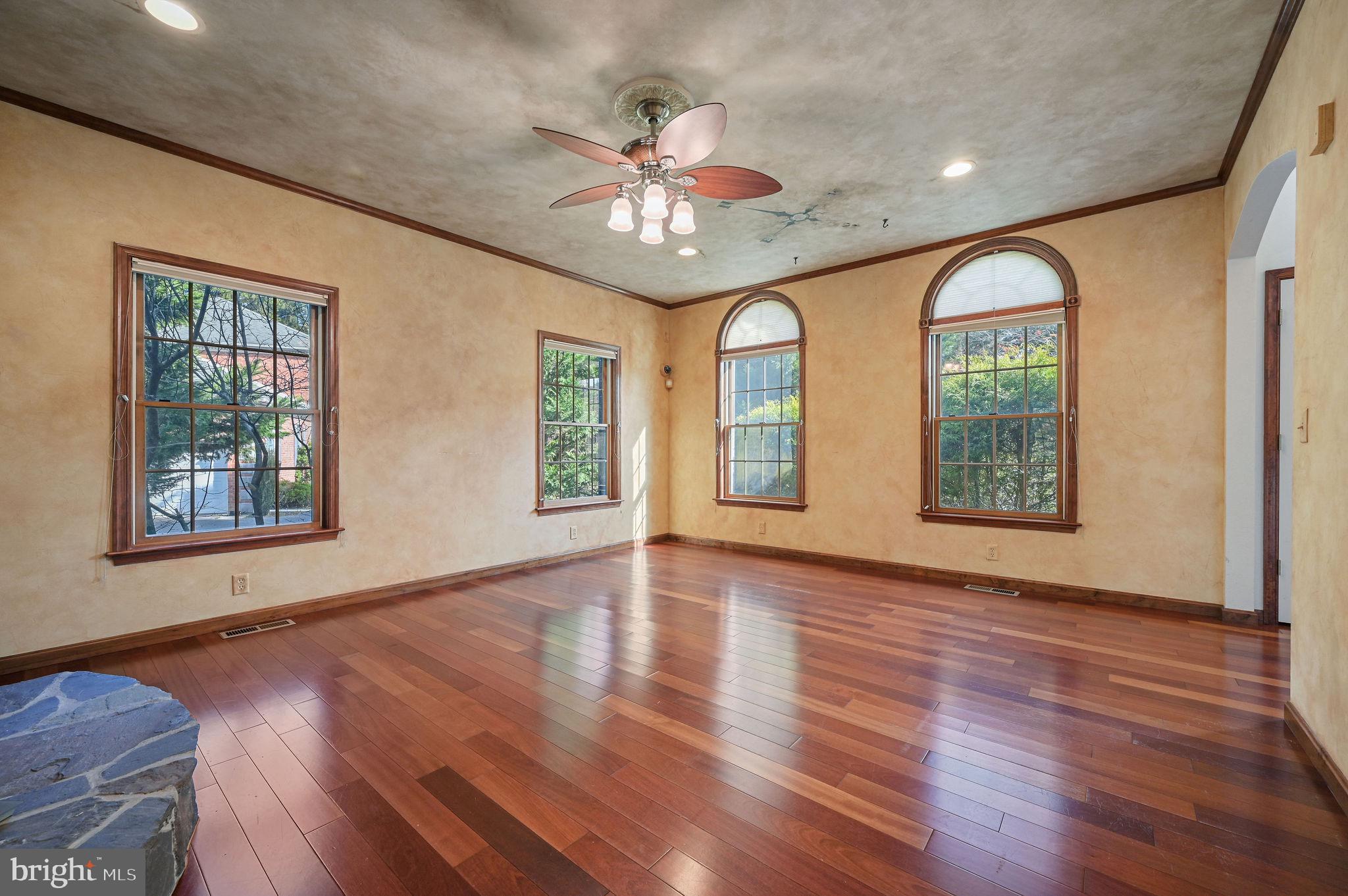 CEDAR CREEK - Residential