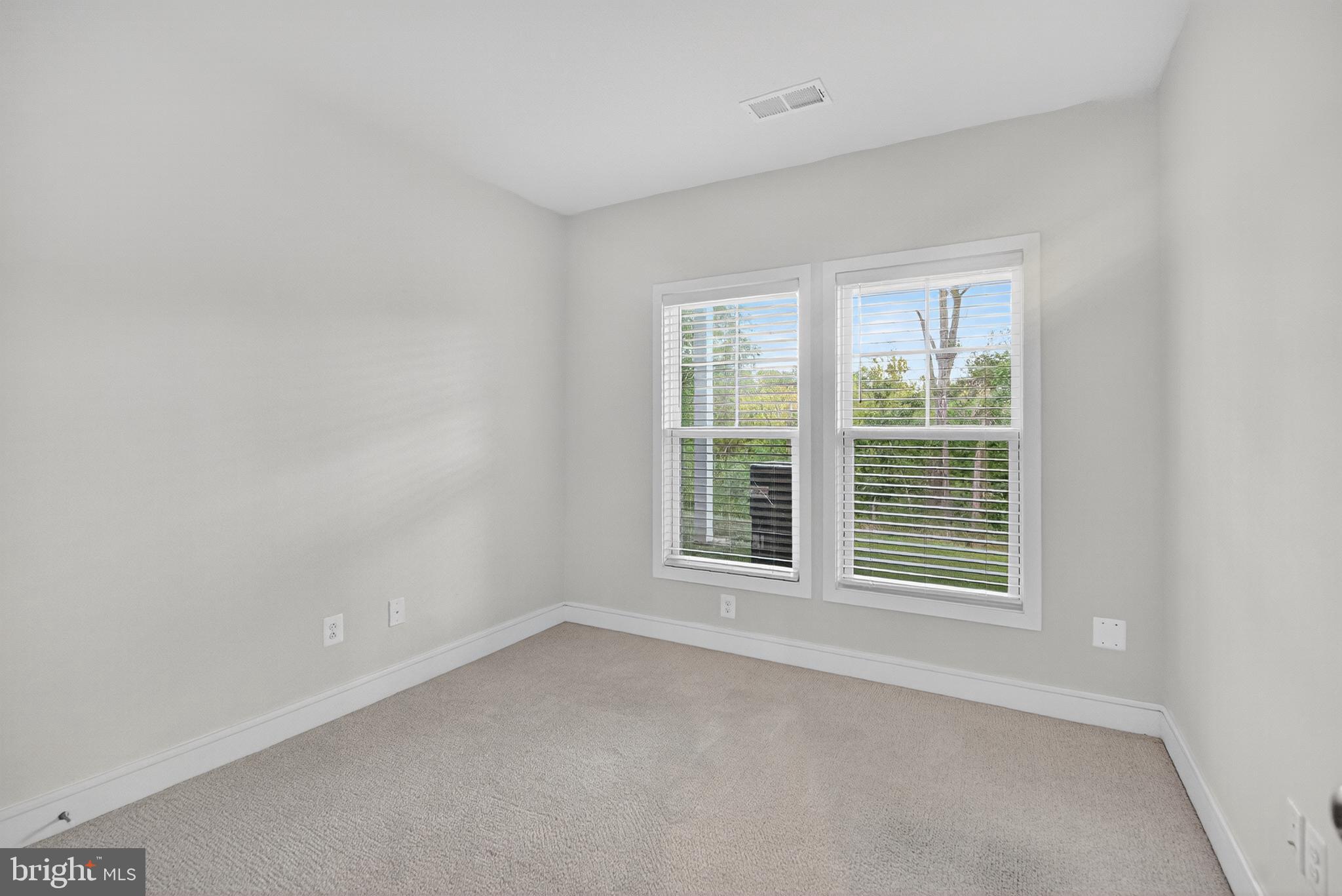 LAKE FREDERICK - Residential