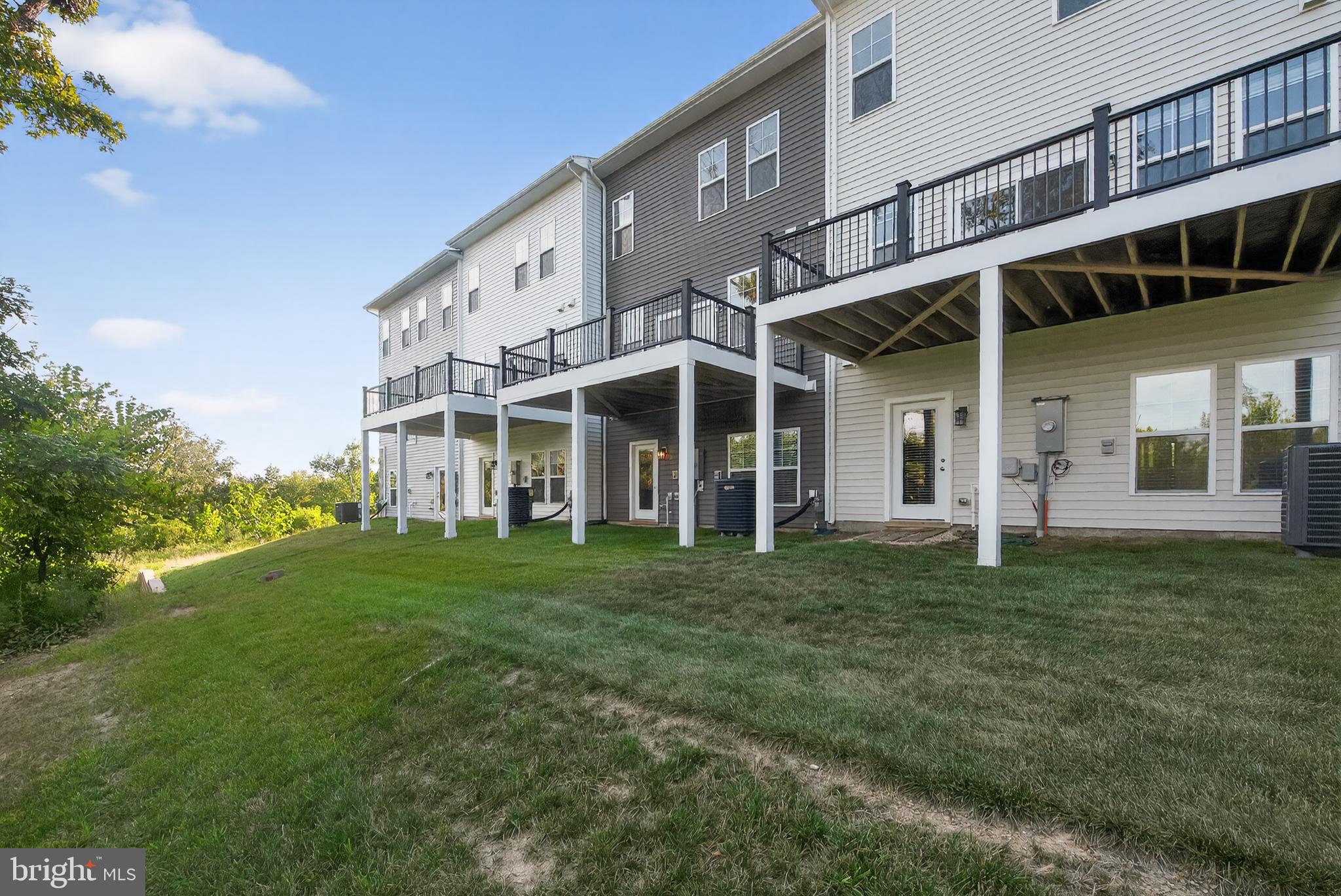 LAKE FREDERICK - Residential