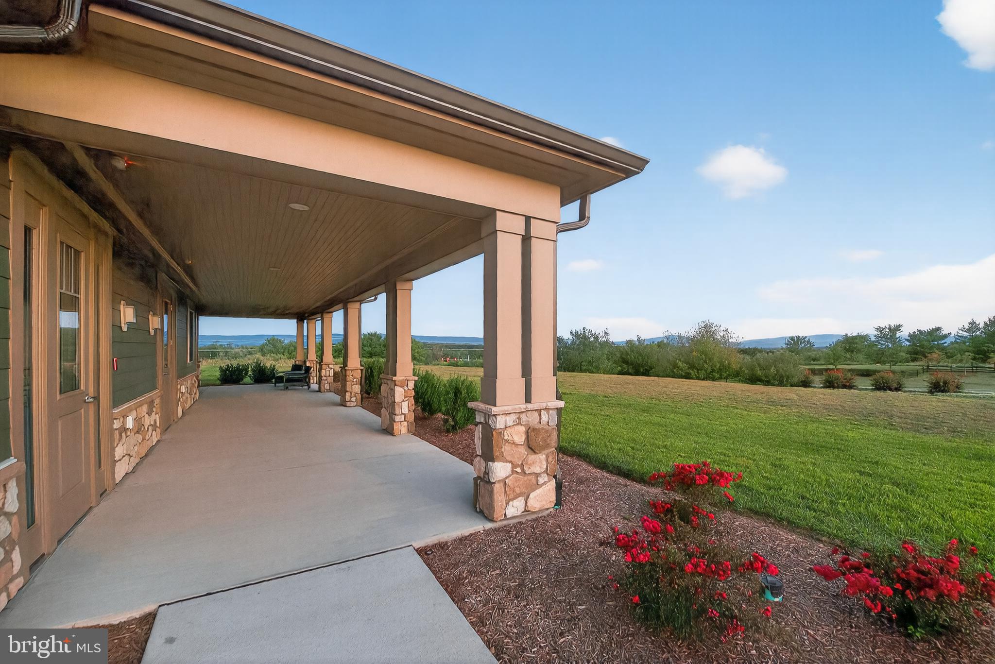 LAKE FREDERICK - Residential