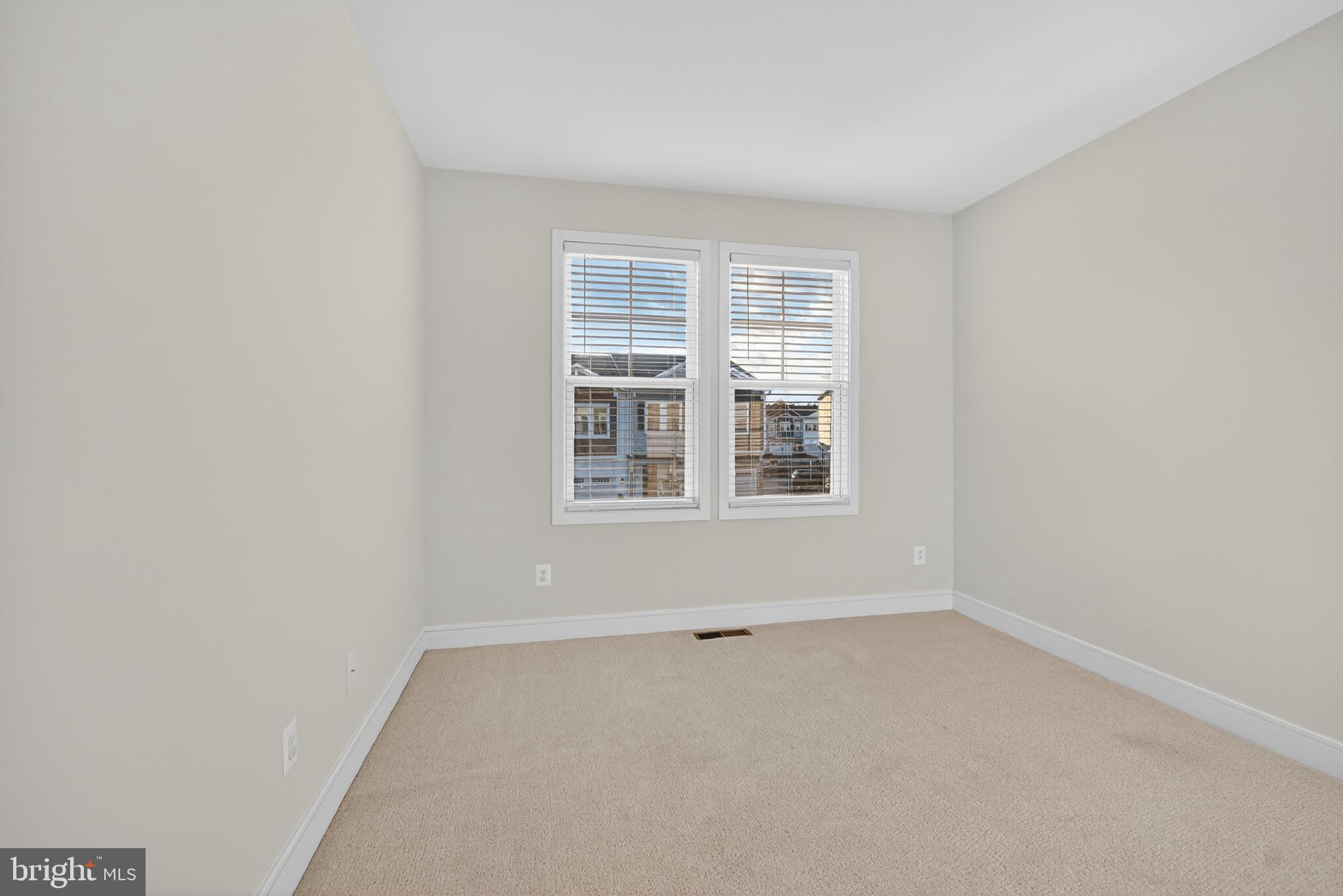 LAKE FREDERICK - Residential