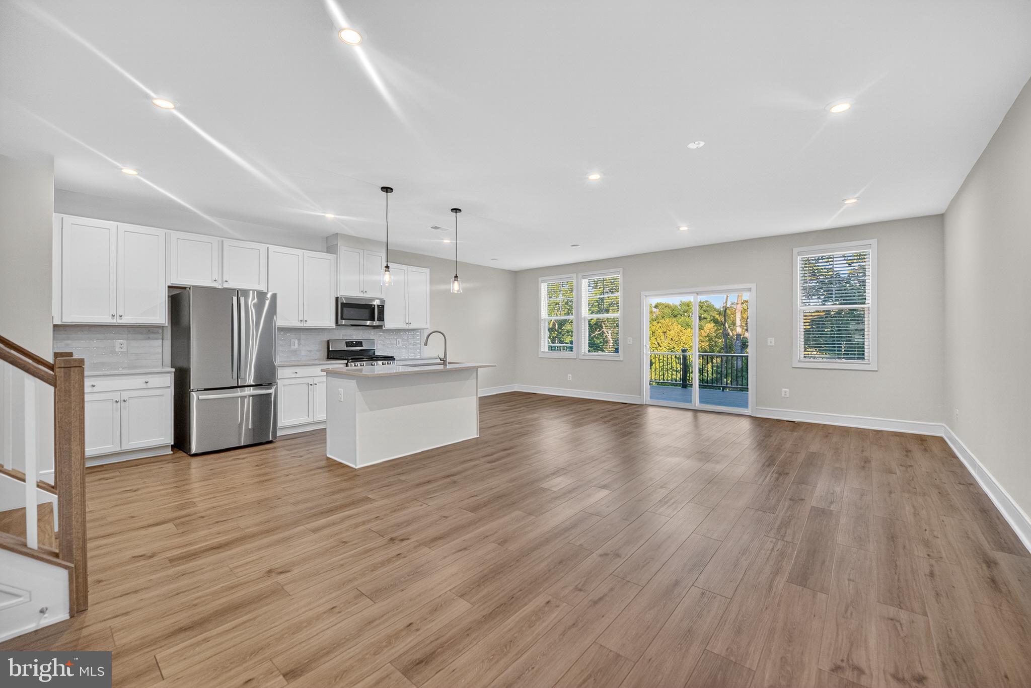 LAKE FREDERICK - Residential