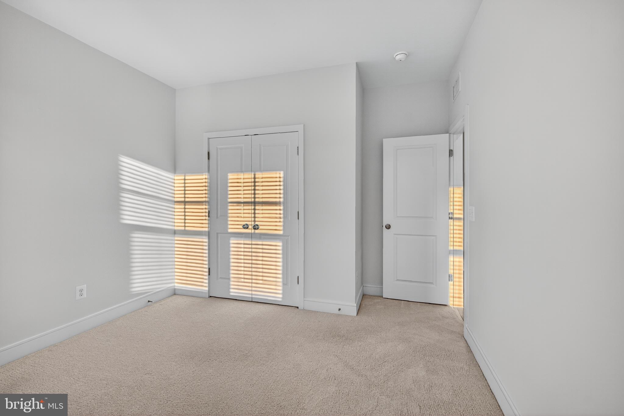 LAKE FREDERICK - Residential