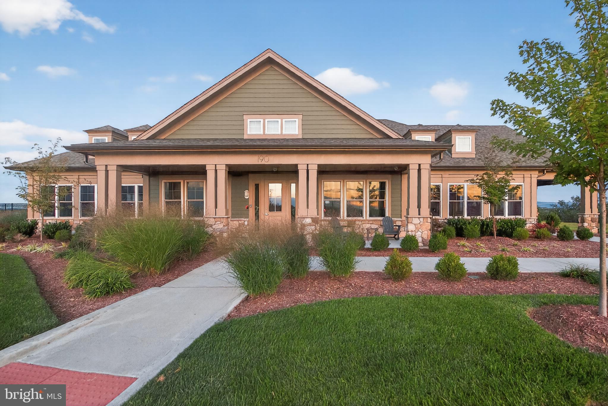 LAKE FREDERICK - Residential