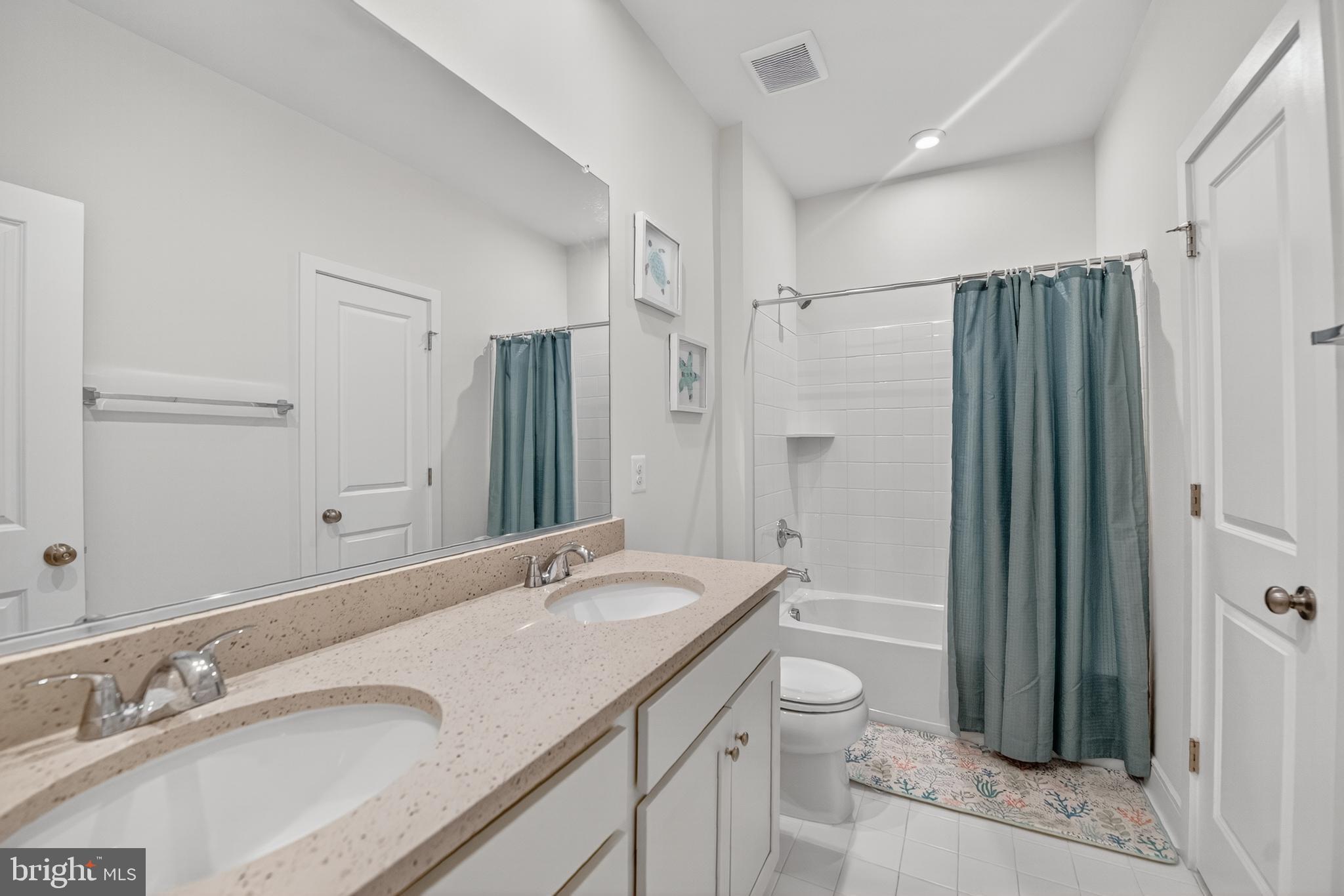 LAKE FREDERICK - Residential