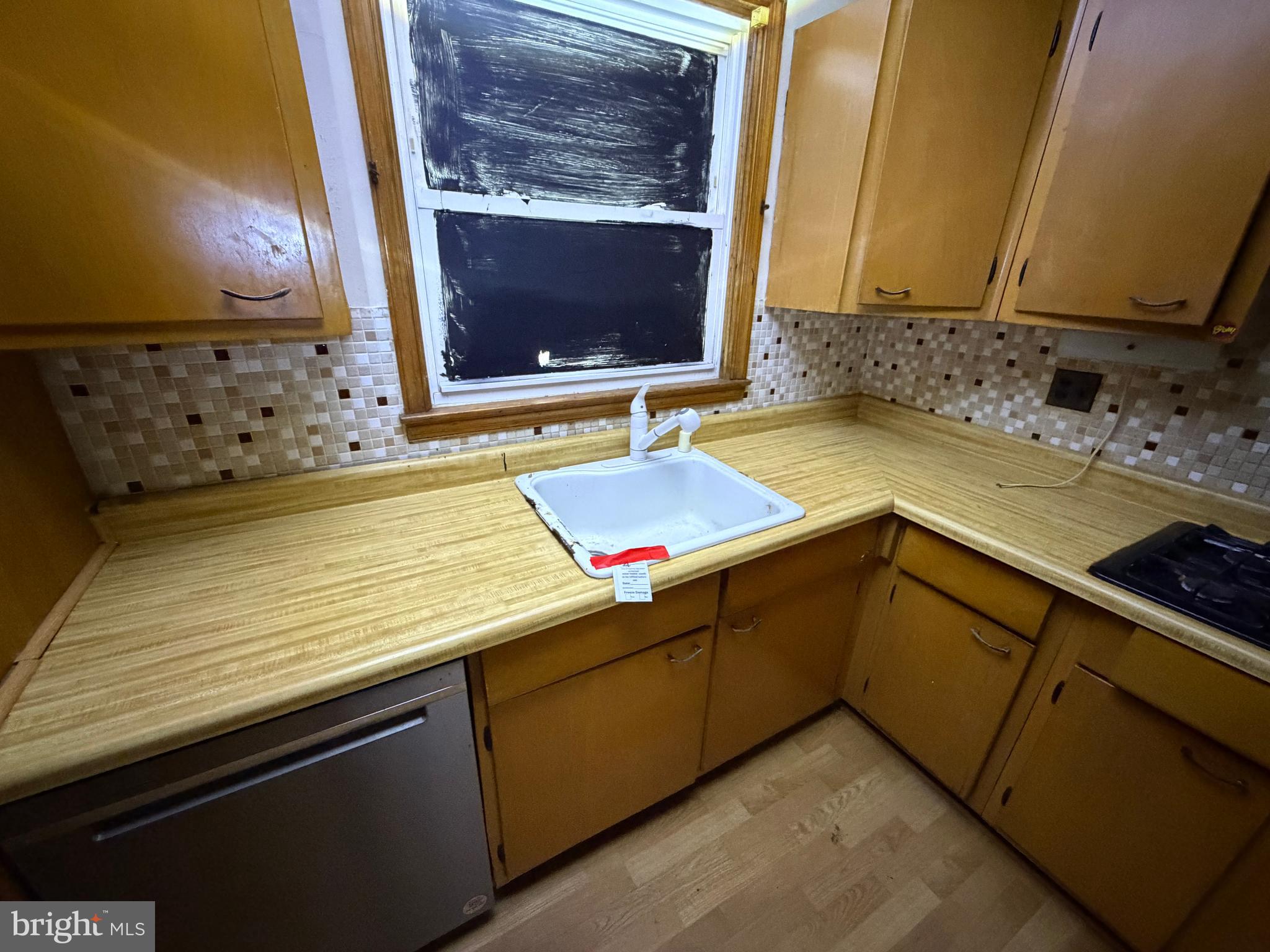 GUILFORD MANOR - Residential