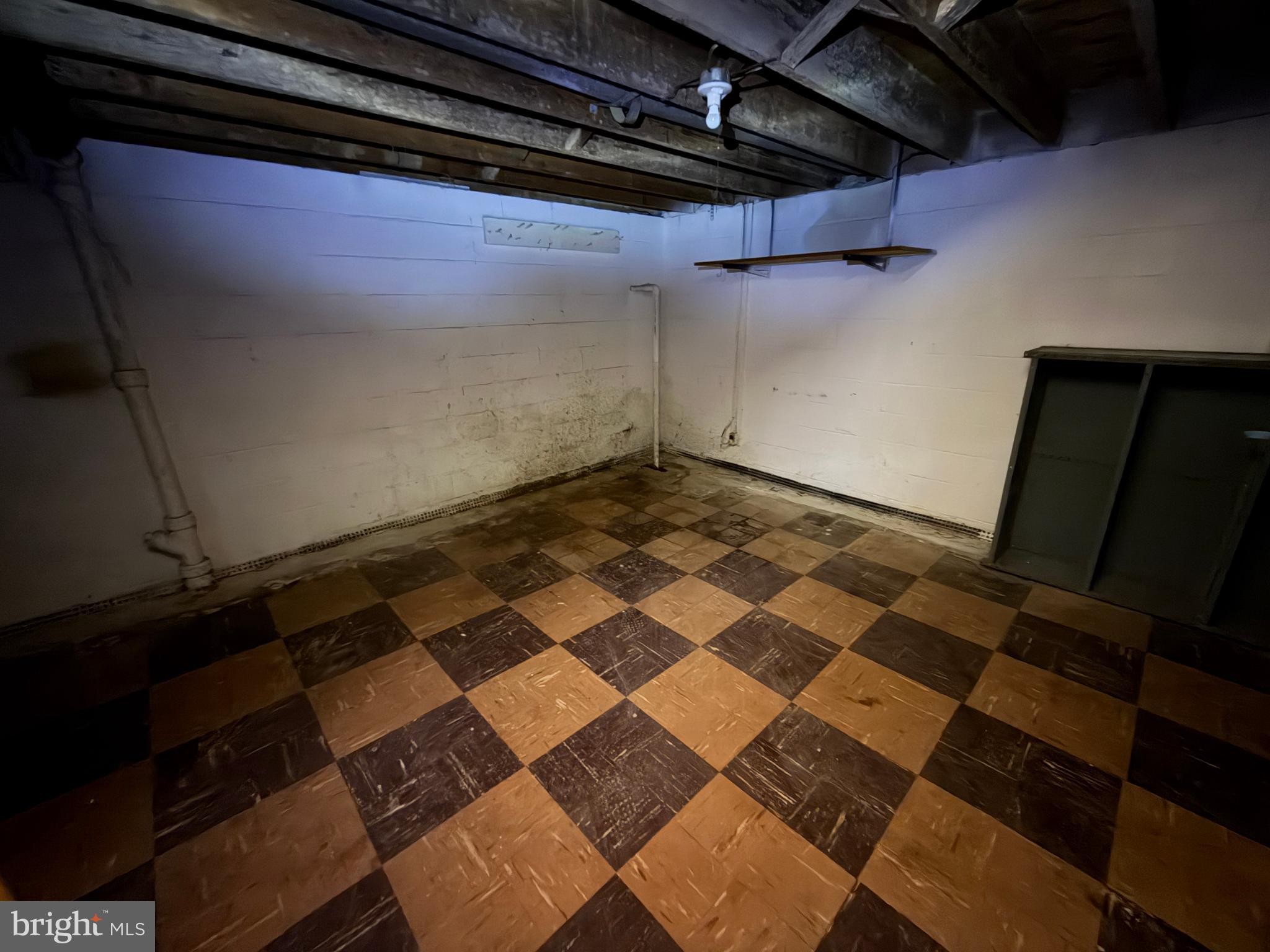 GUILFORD MANOR - Residential