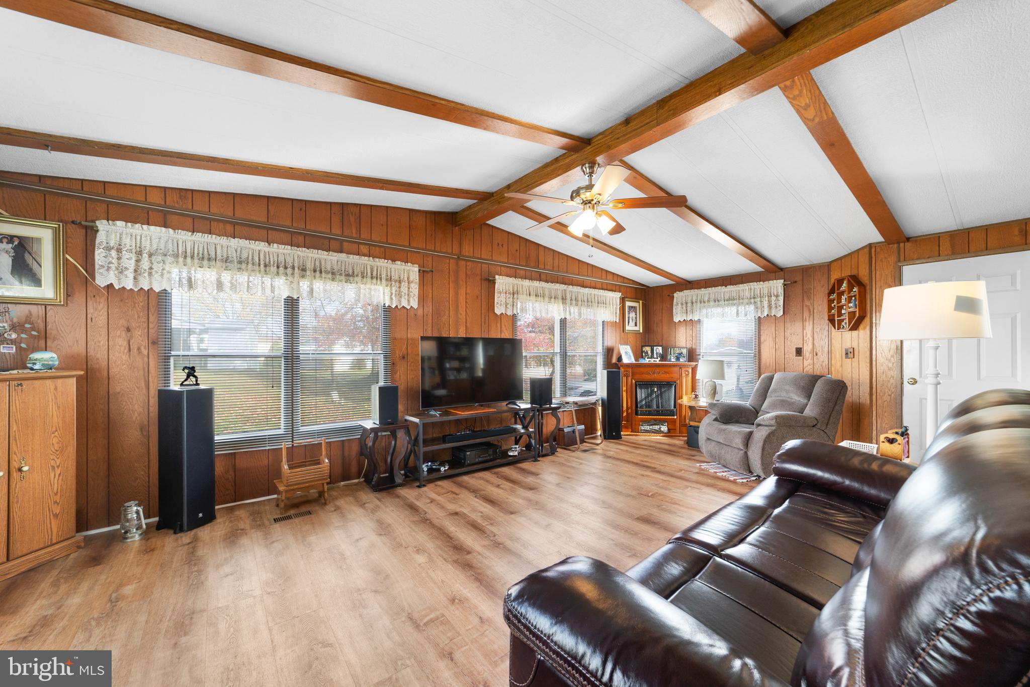 NESHAMINY FALLS - Residential