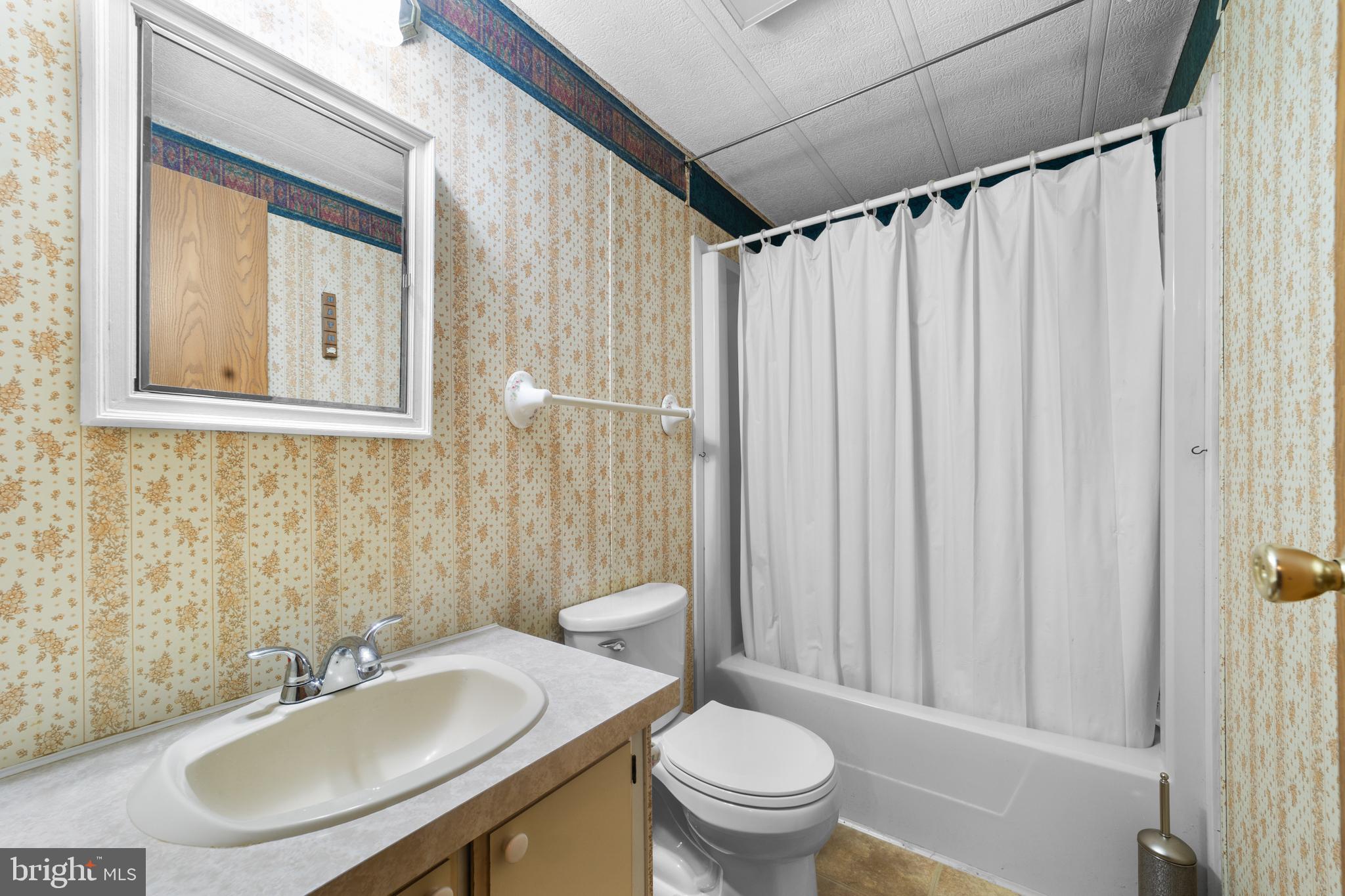 NESHAMINY FALLS - Residential