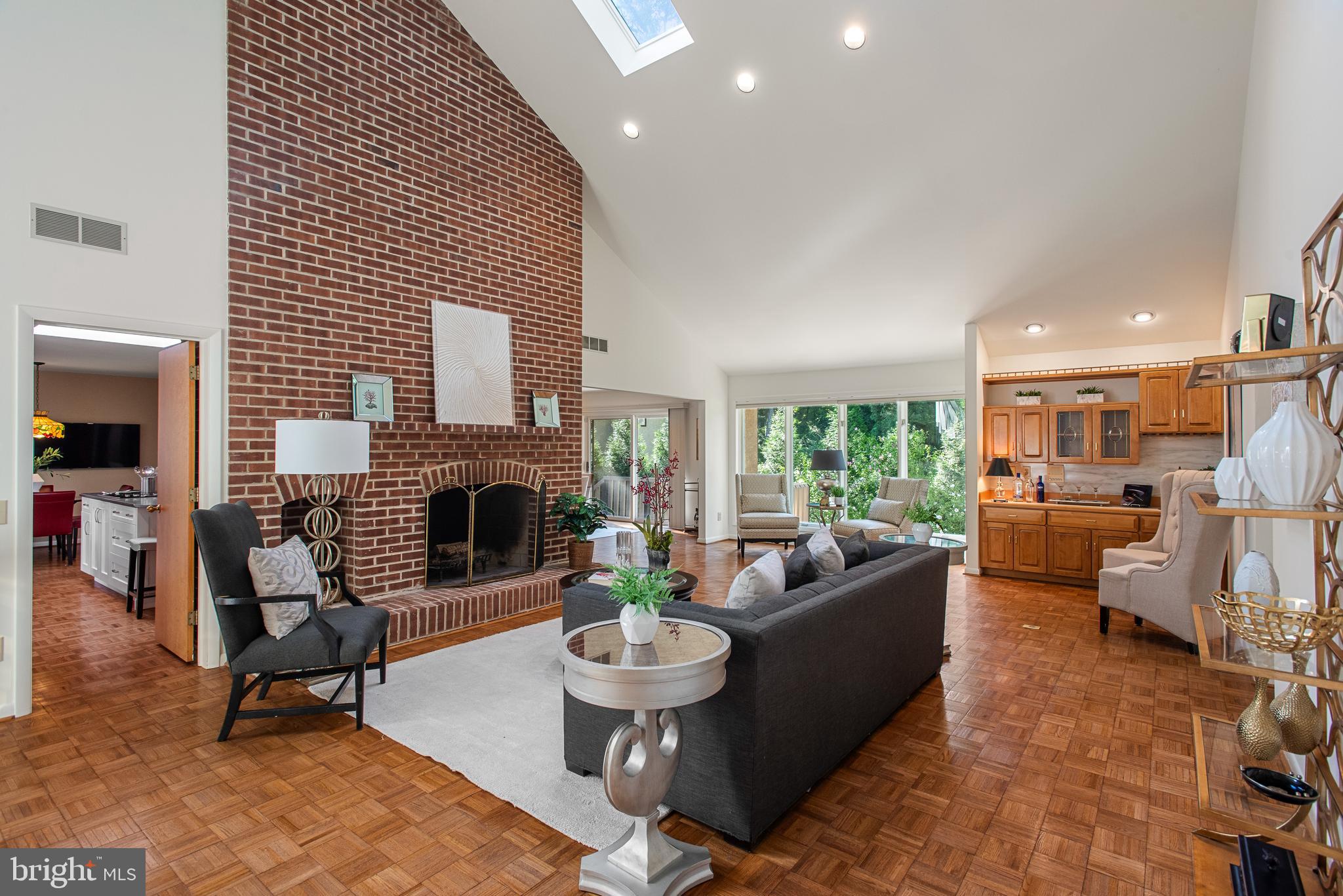 BRYN MAWR - Residential