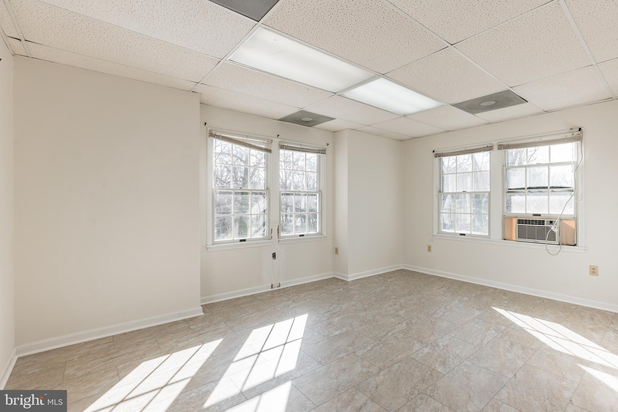 WALDORF TERRACE SUB - Residential