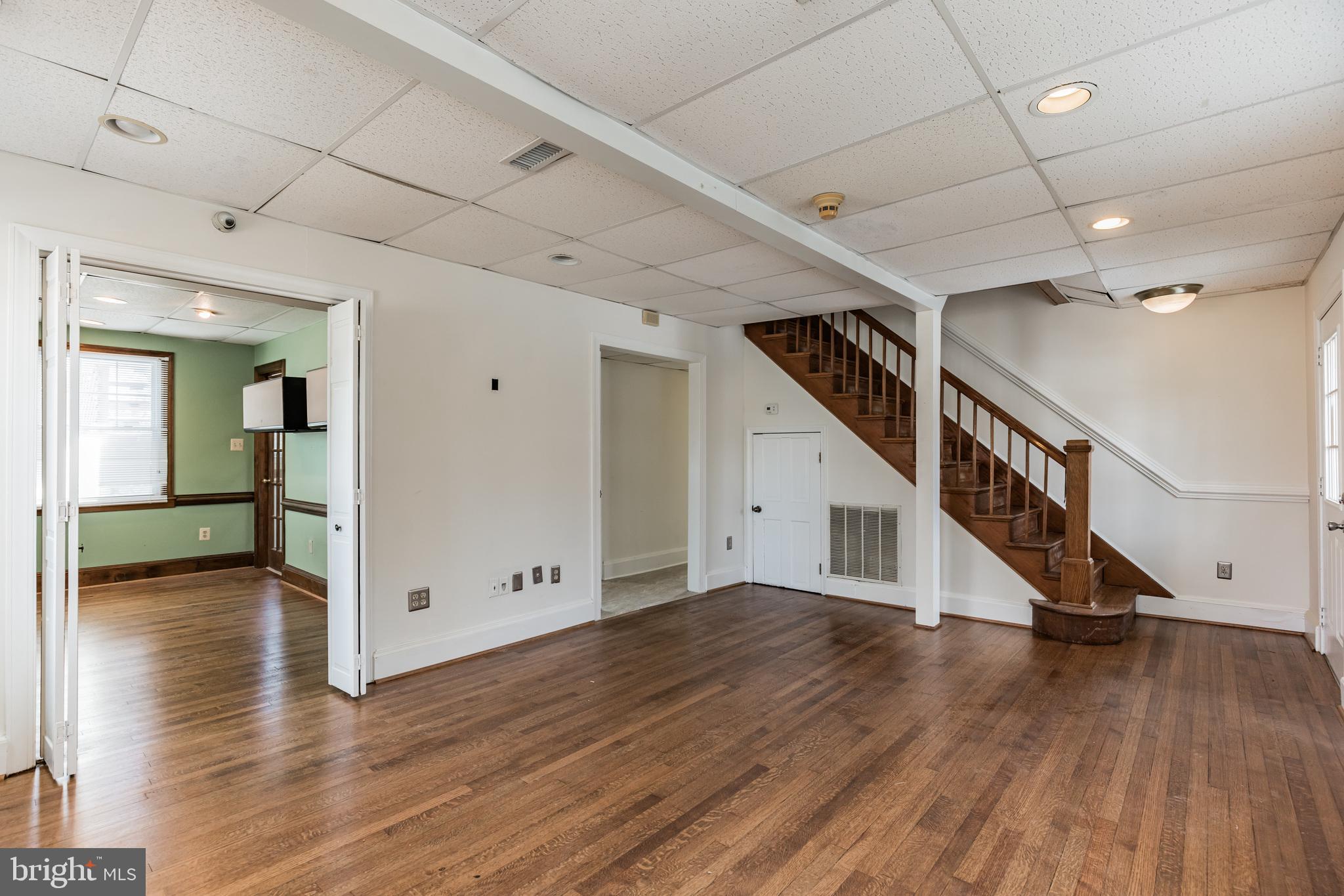 WALDORF TERRACE SUB - Residential